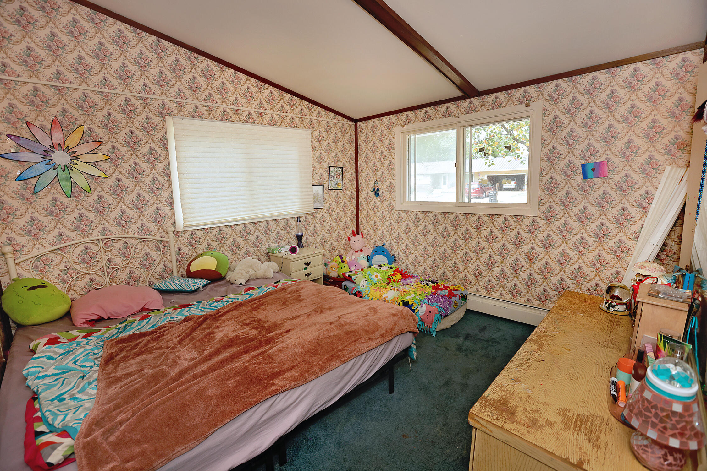 824 East Burford Street Property Photo 8