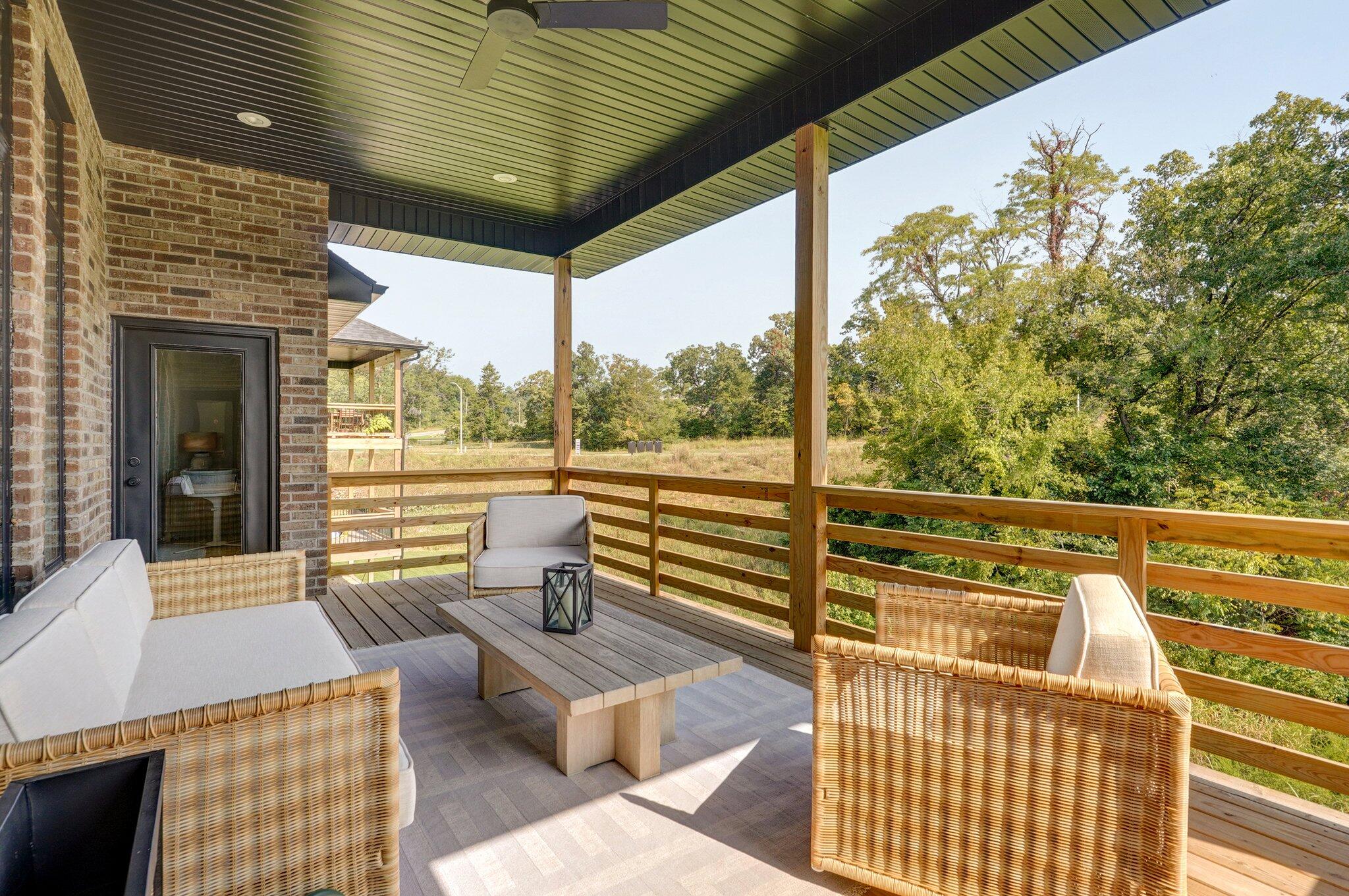 264 South Hickory Hills Boulevard Property Photo 32