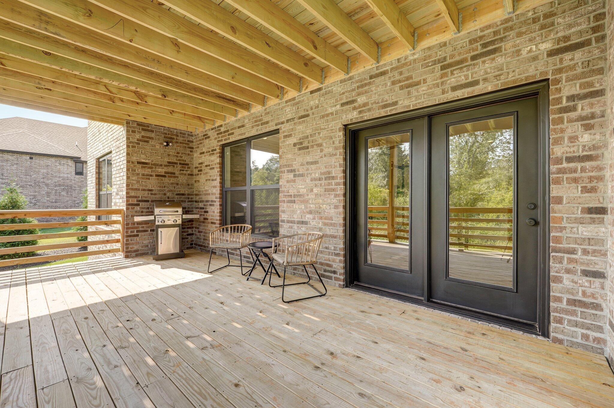 264 South Hickory Hills Boulevard Property Photo 48