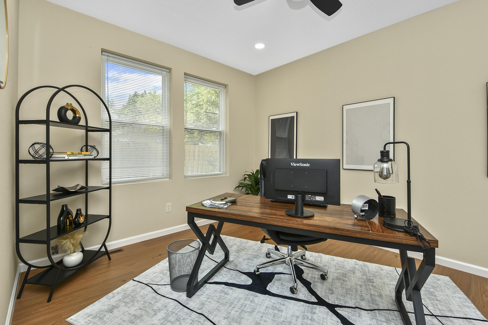 1220 East Pacific Street Property Photo 28