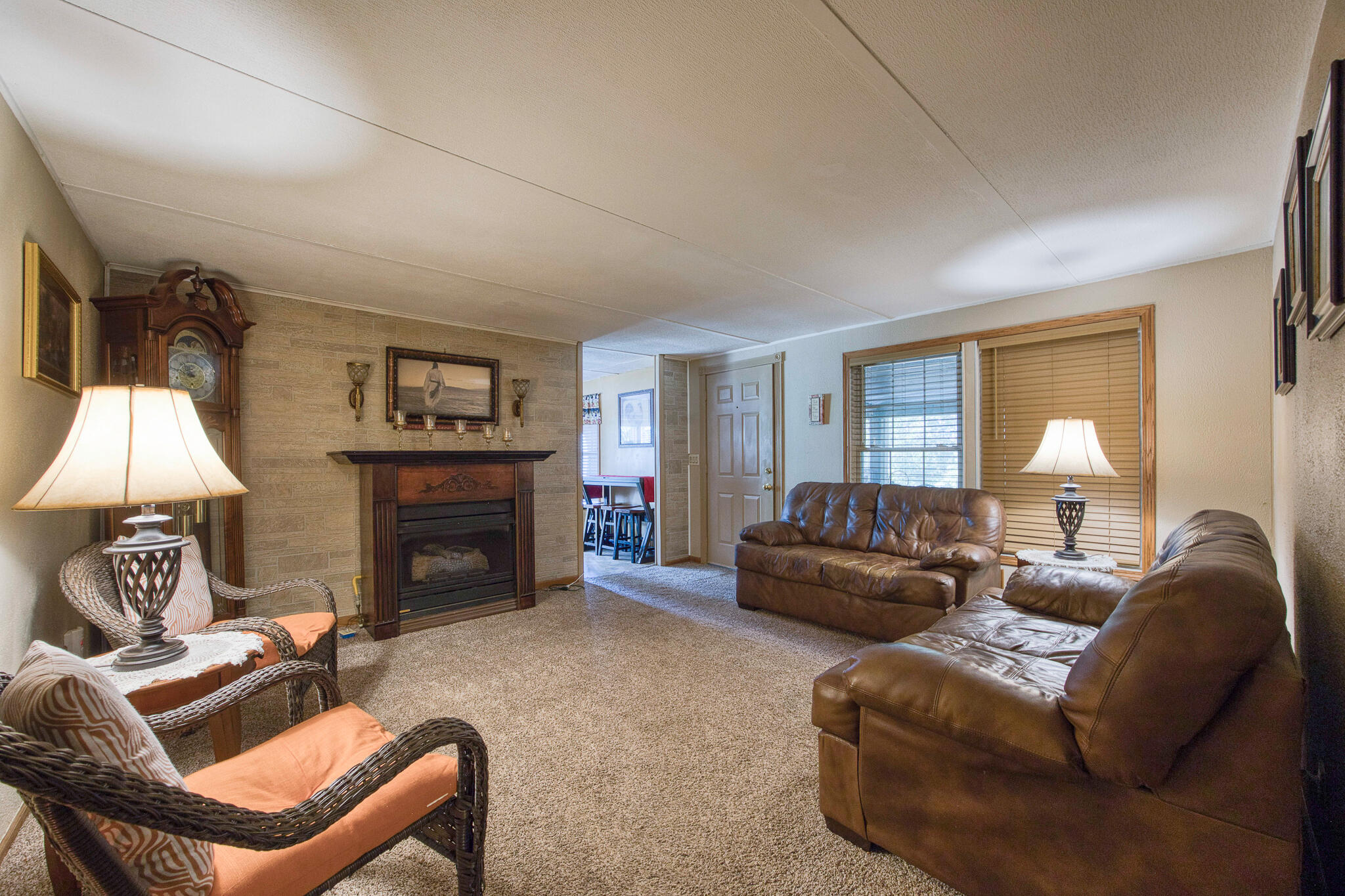 189 Harvard Drive Property Photo 8