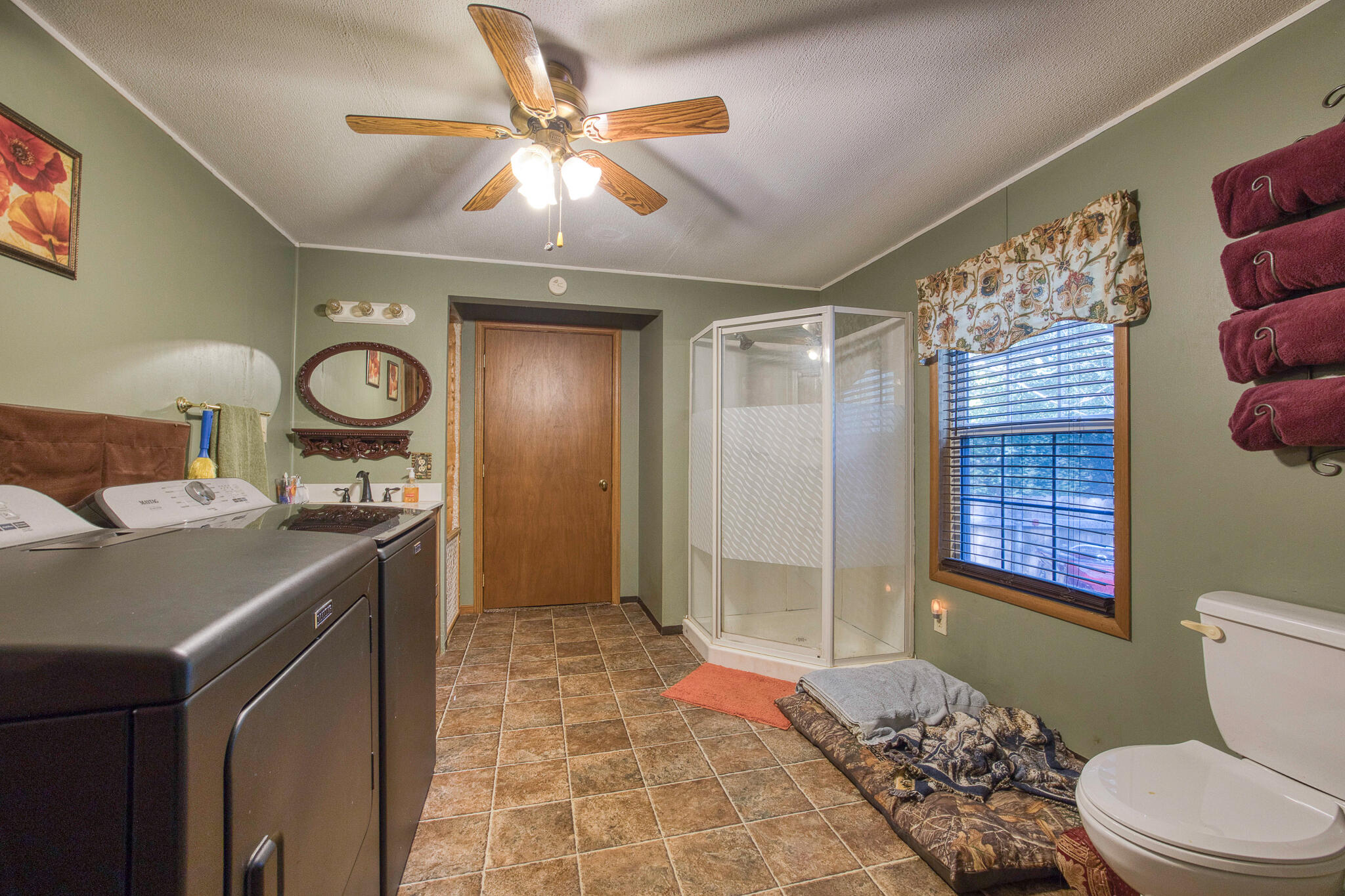 189 Harvard Drive Property Photo 17