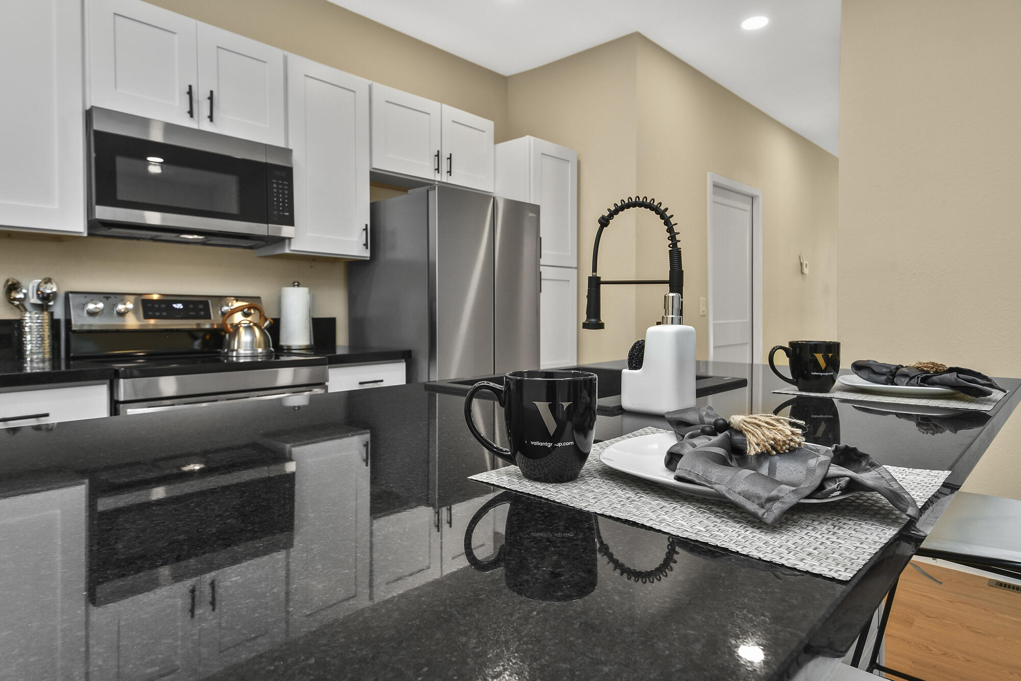 1220 East Pacific Street Property Photo 10