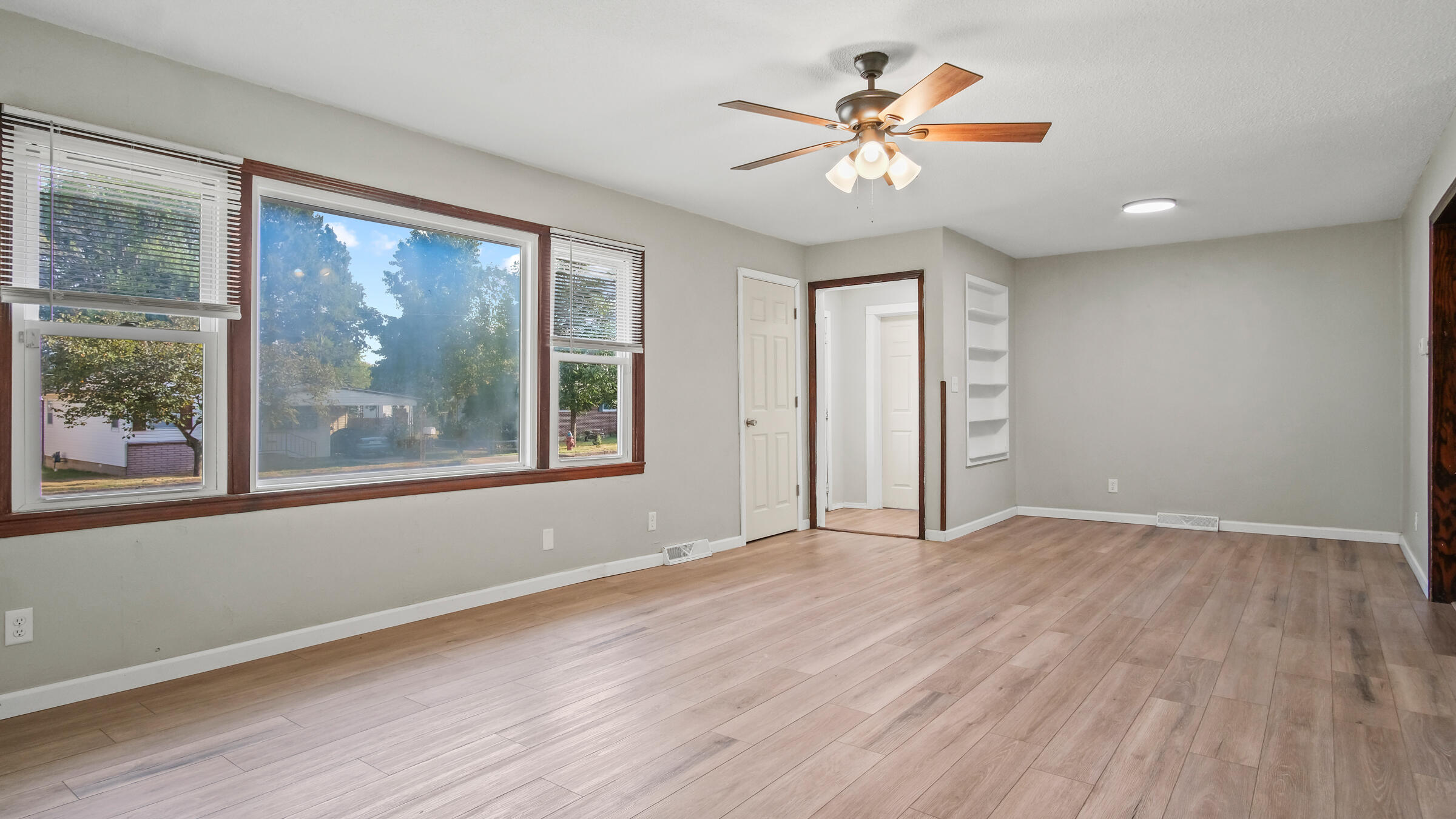 1434 West 6th Street Property Photo 3