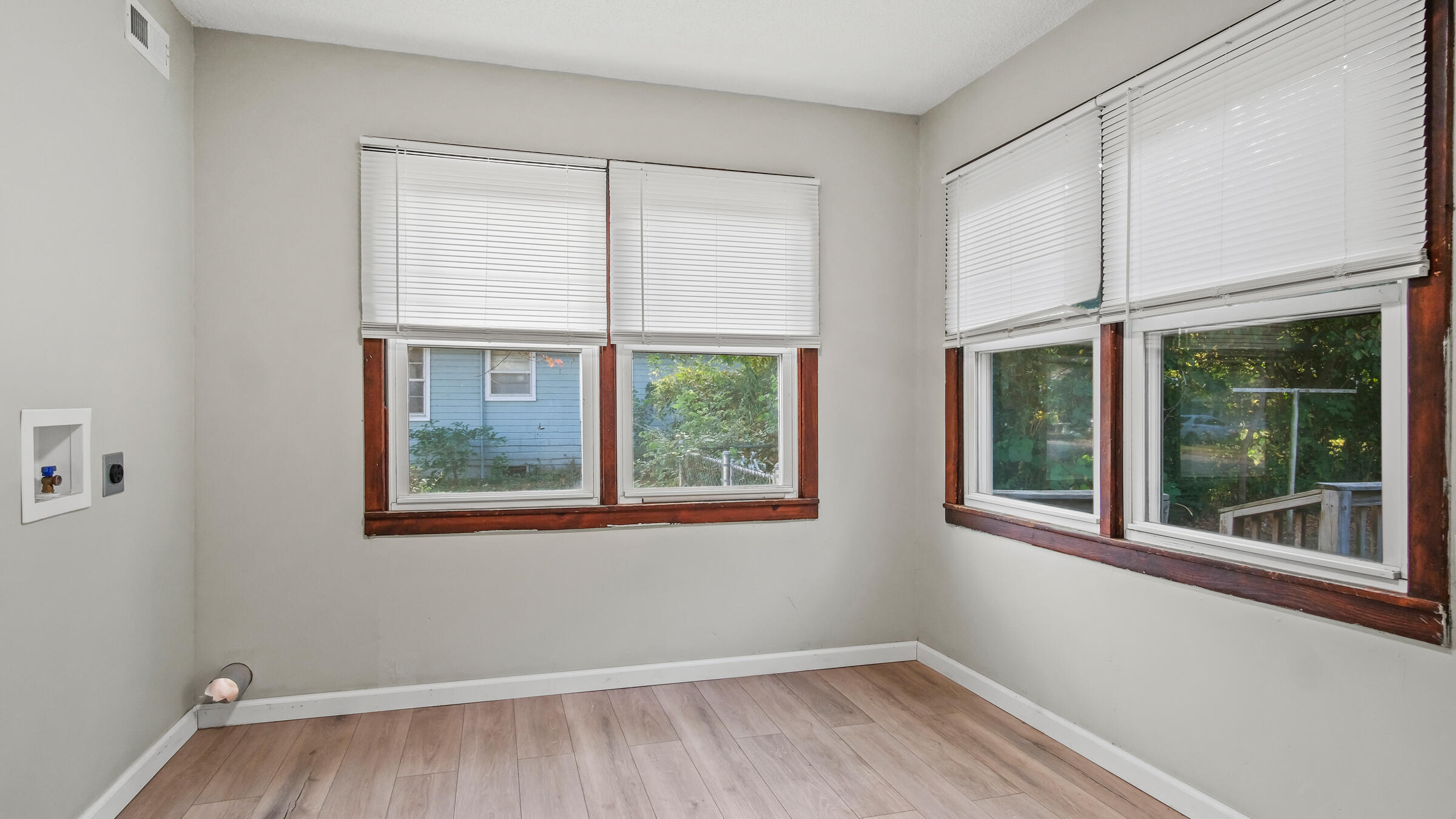 1434 West 6th Street Property Photo 15