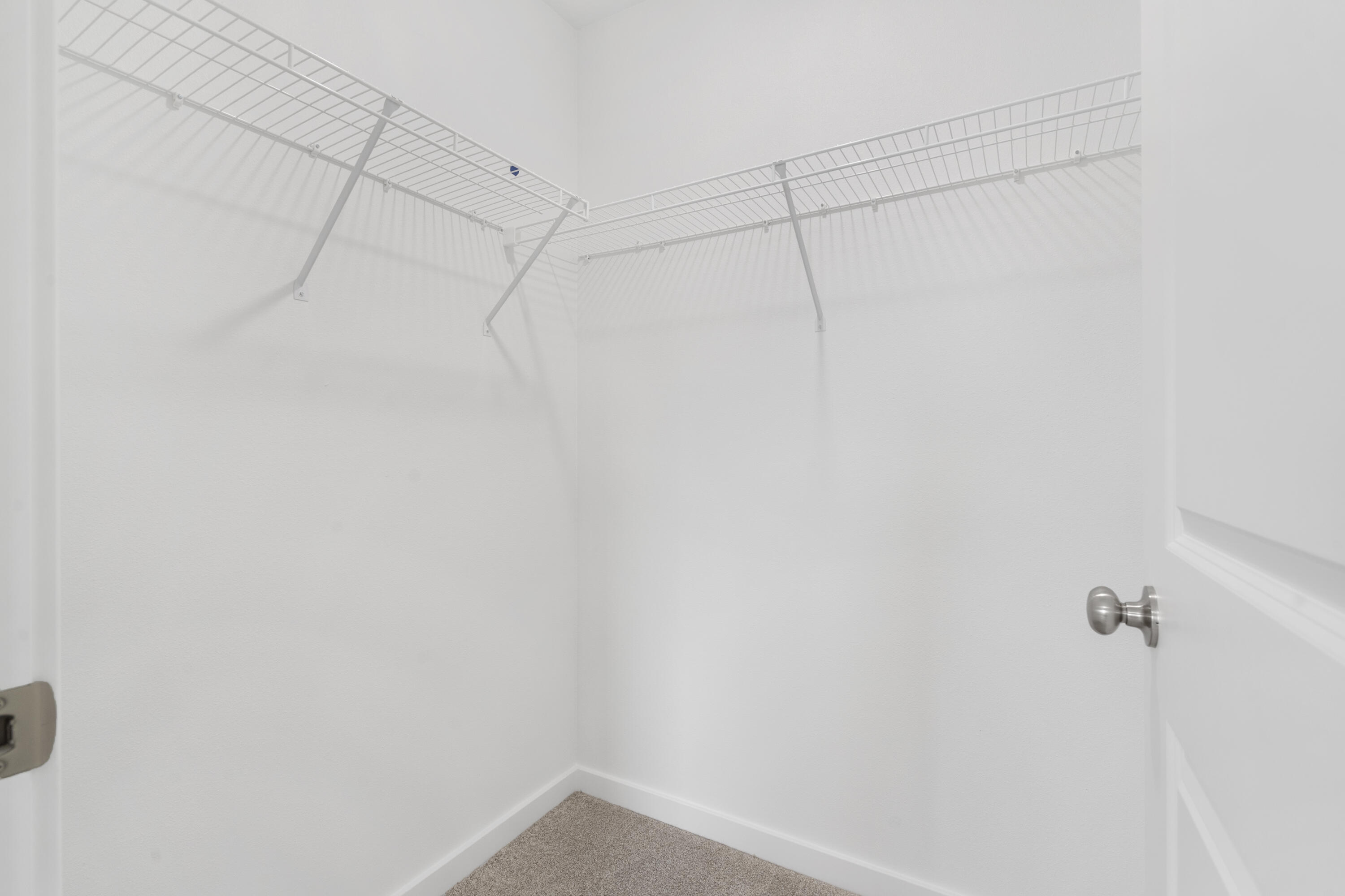 1053 West Madison Drive Property Photo 9