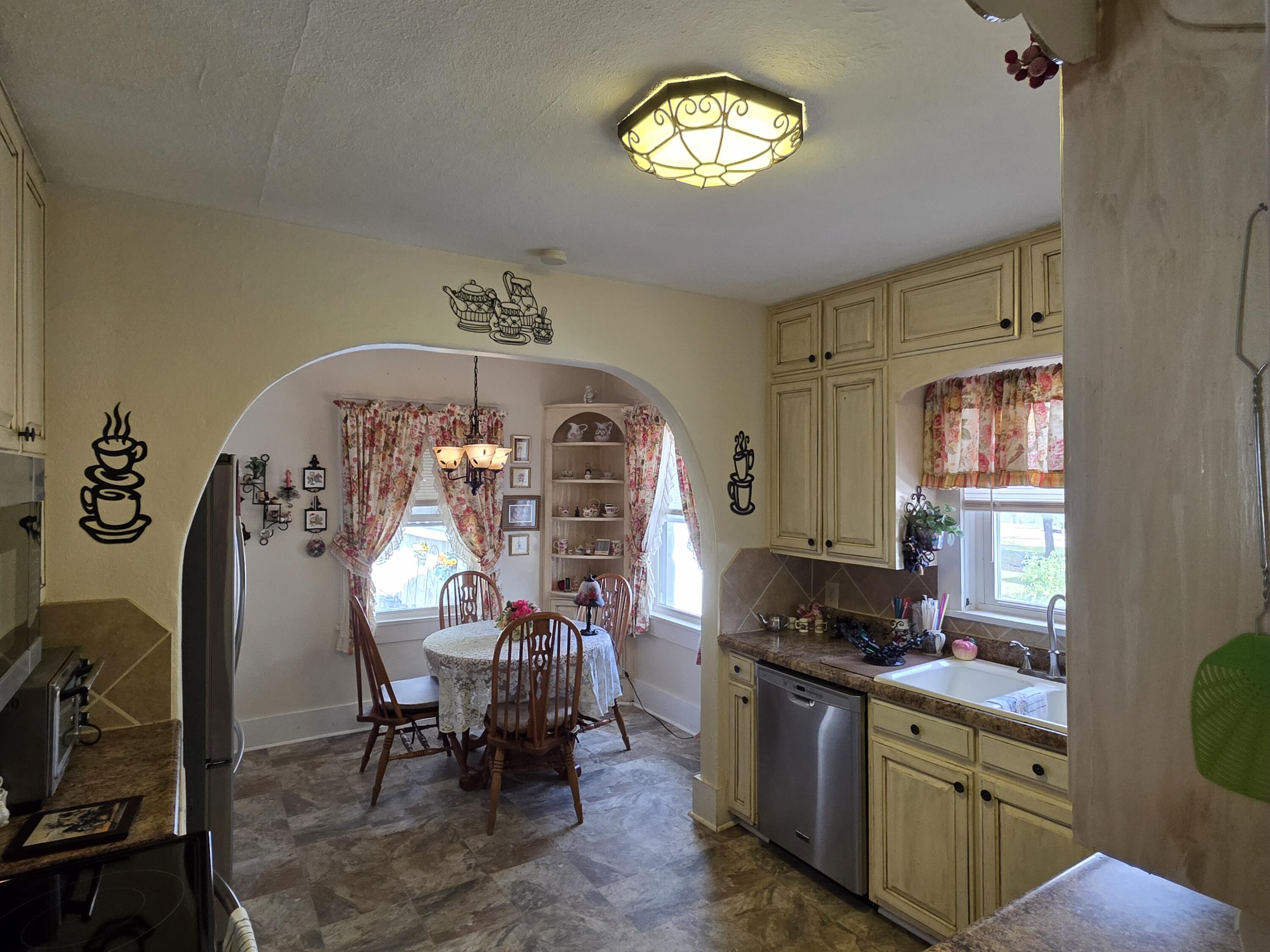115 North Harlin Drive Property Photo 17