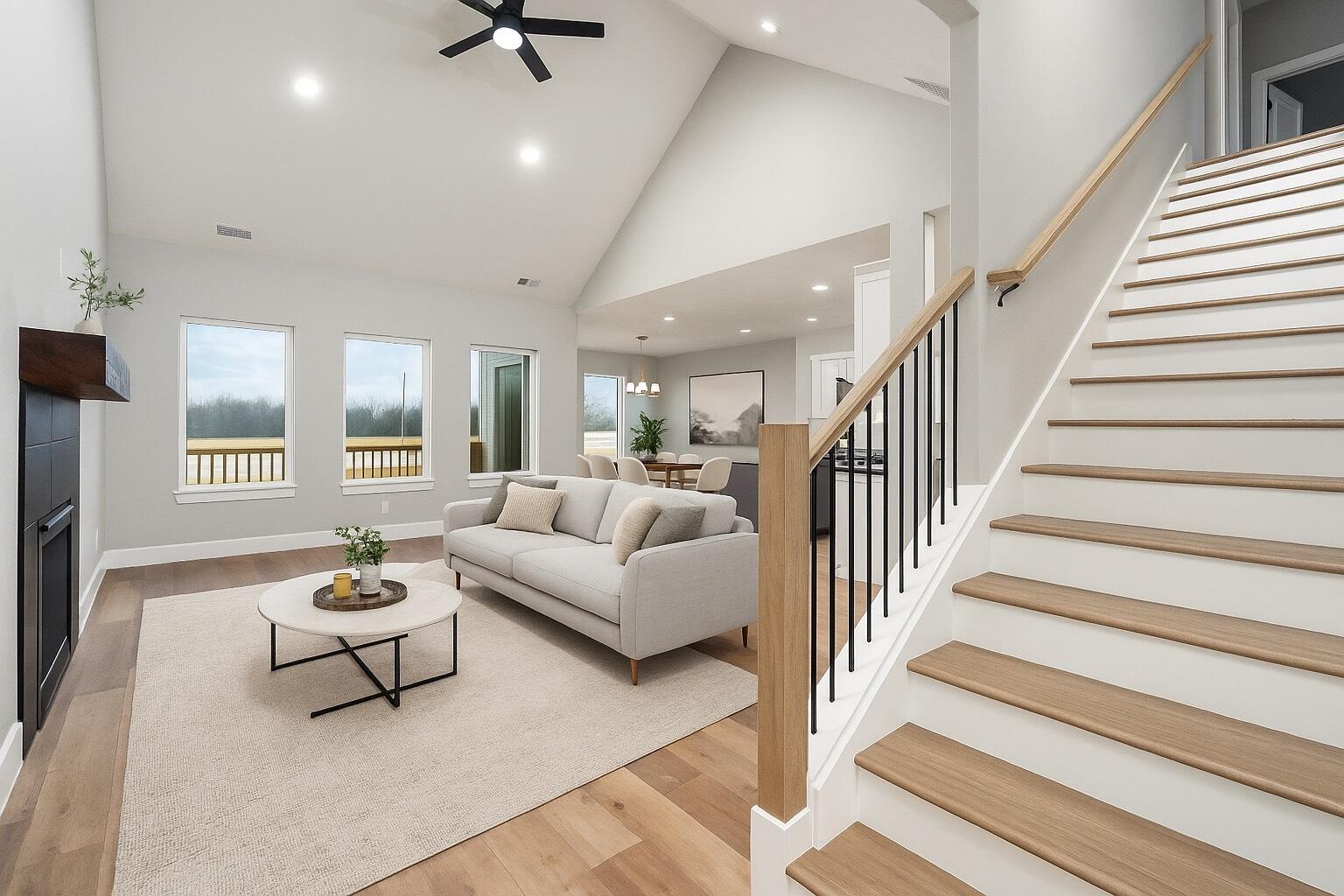 119 East Clayton Lane Property Photo 3