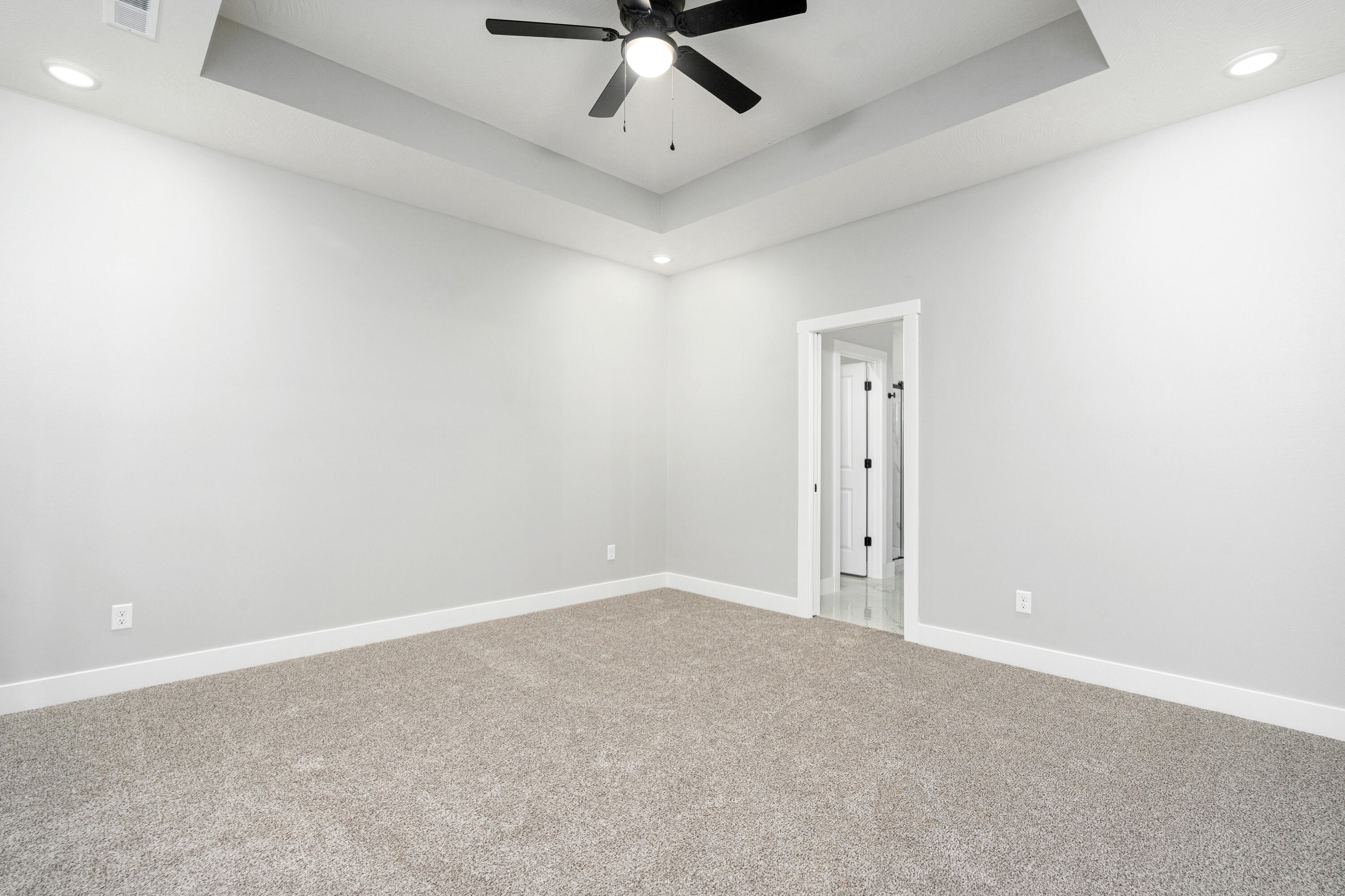 119 East Clayton Lane Property Photo 17