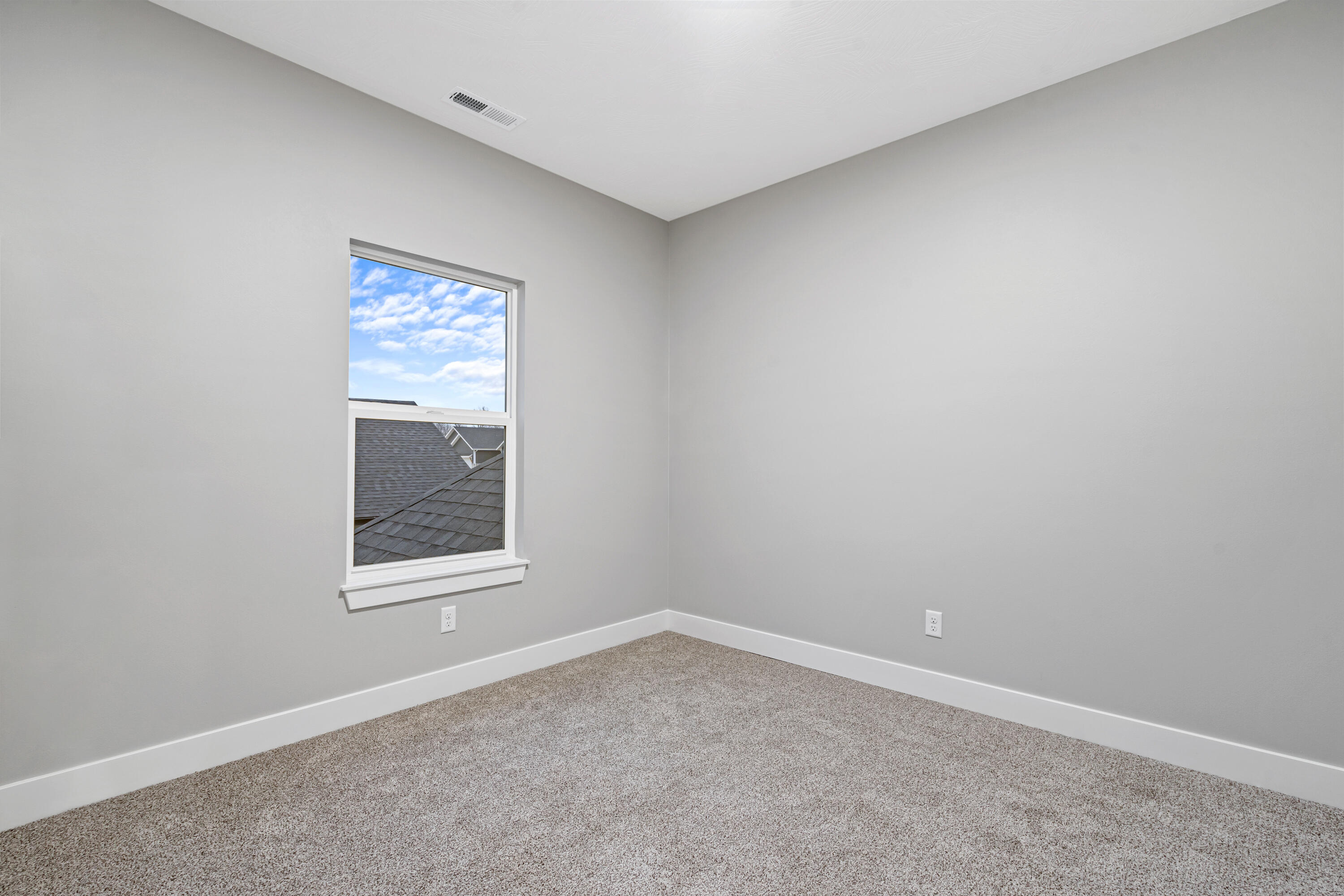 119 East Clayton Lane Property Photo 28