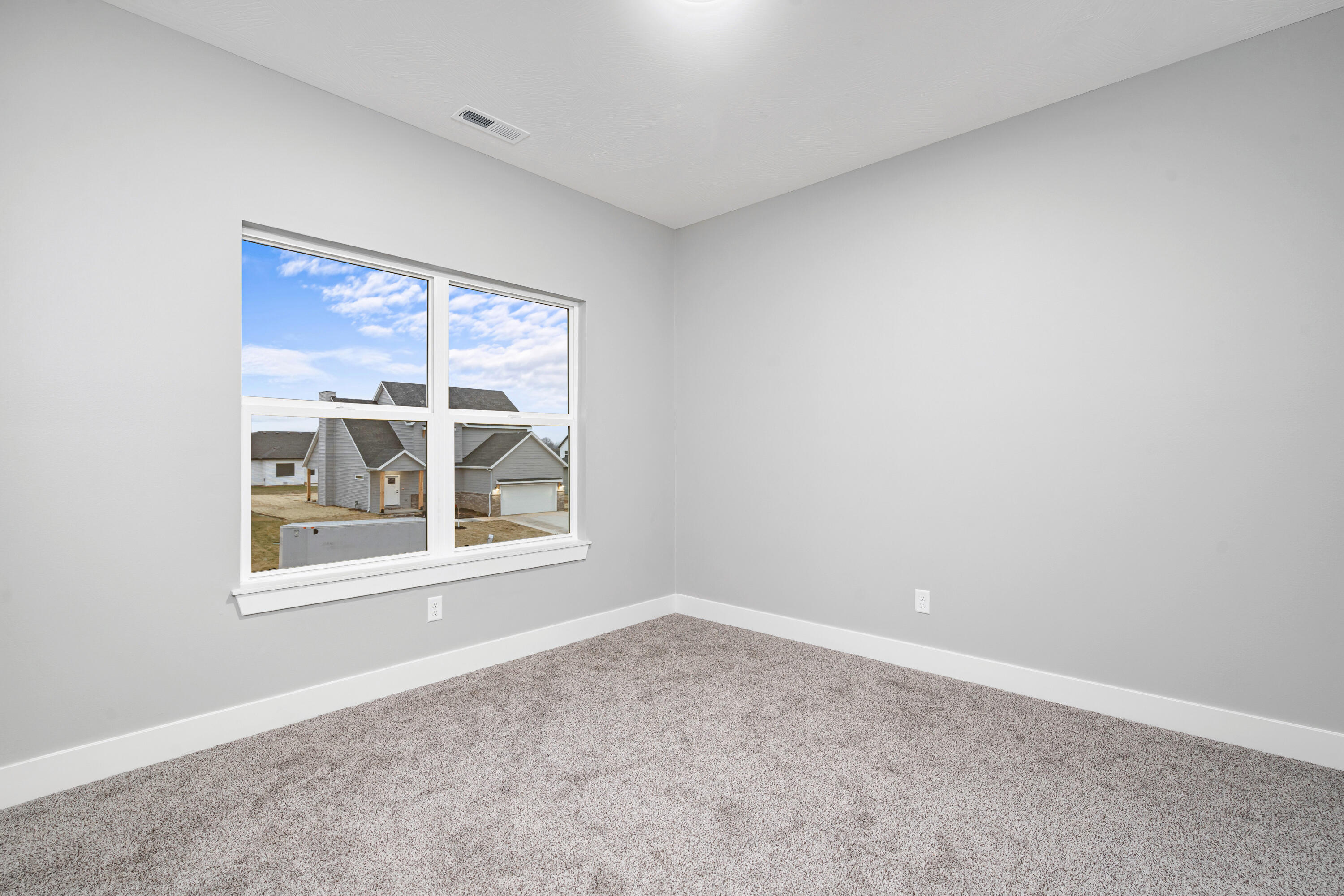 119 East Clayton Lane Property Photo 32