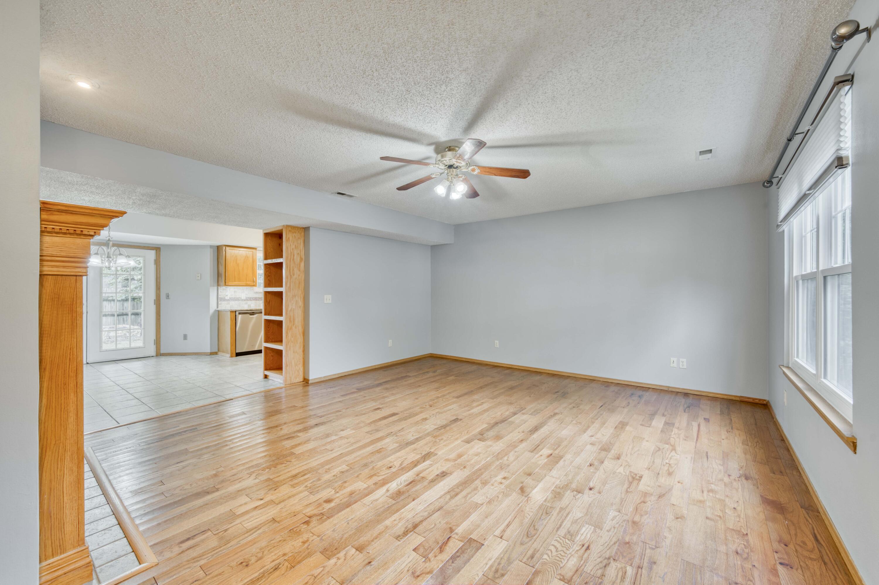 2973 West Knob Hill Street Property Photo 4