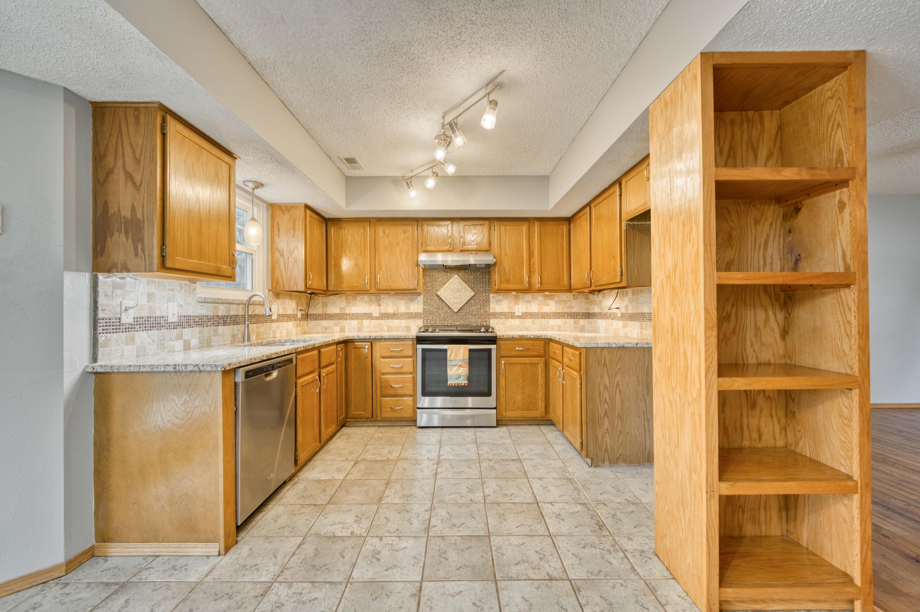 2973 West Knob Hill Street Property Photo 10