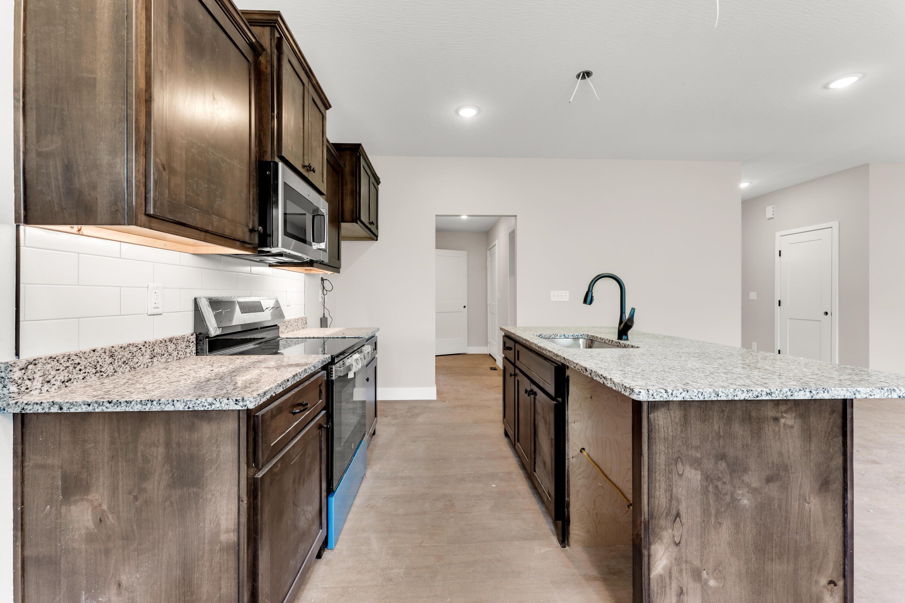 403 East Wright Street Property Photo 10