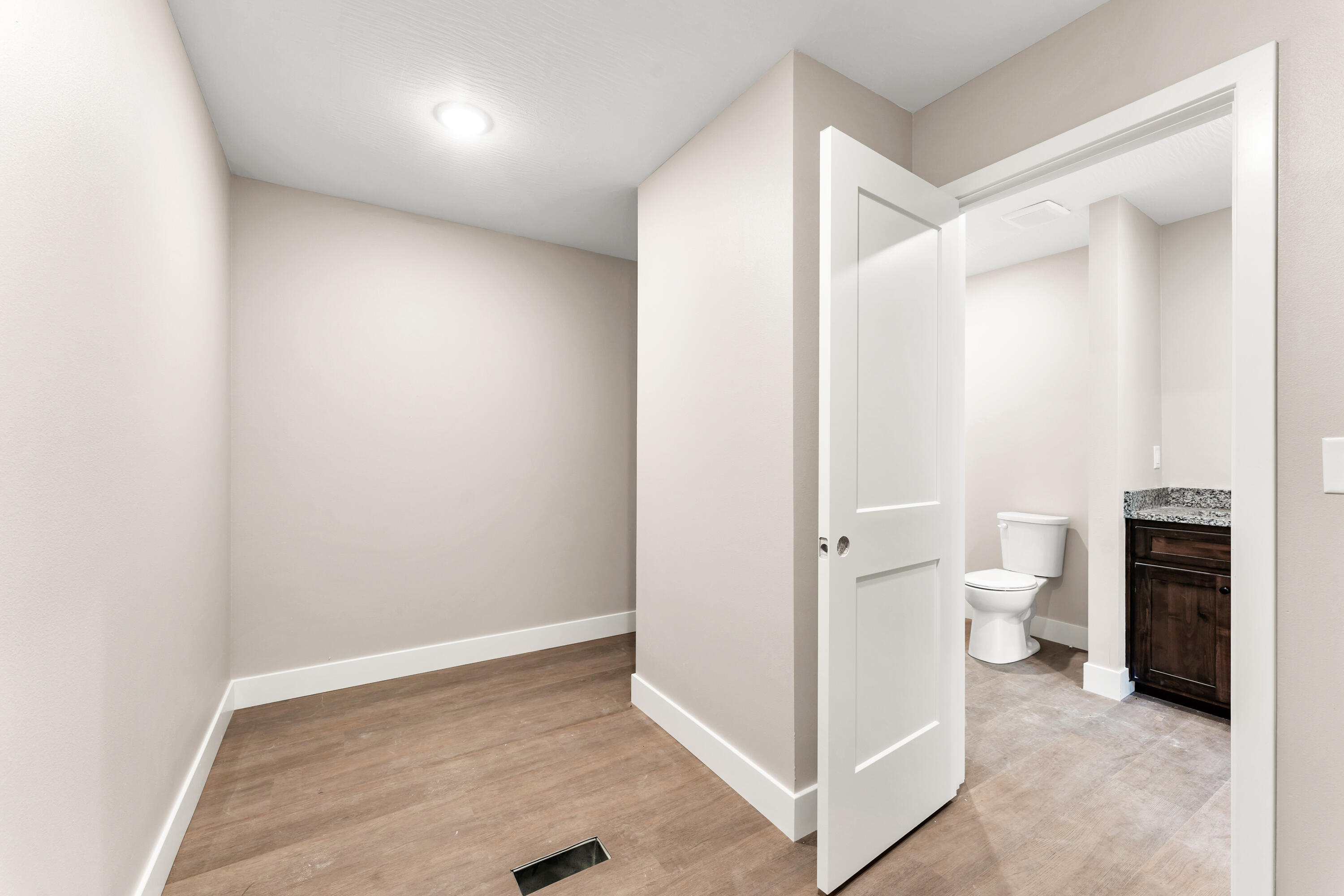 403 East Wright Street Property Photo 22