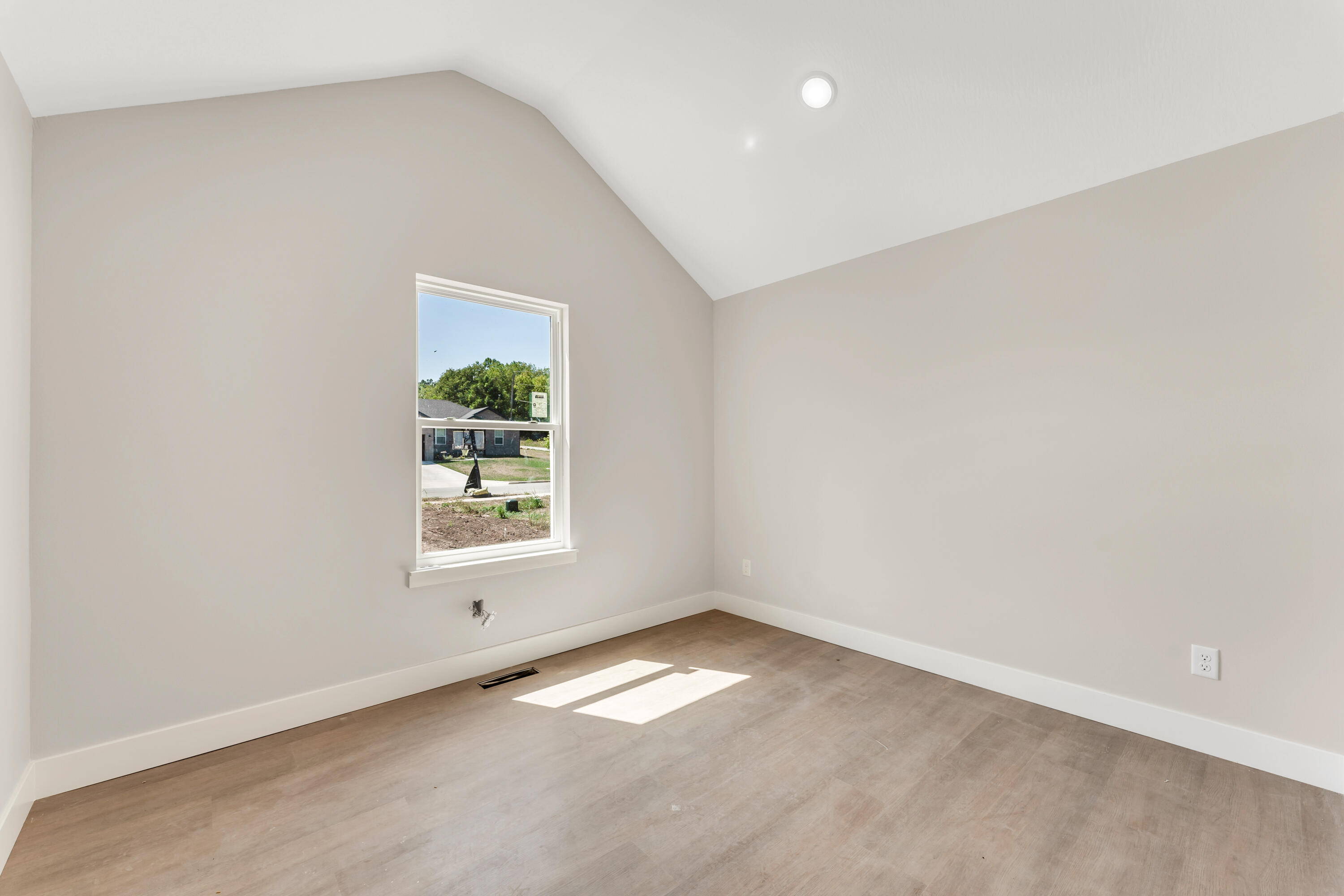 403 East Wright Street Property Photo 23