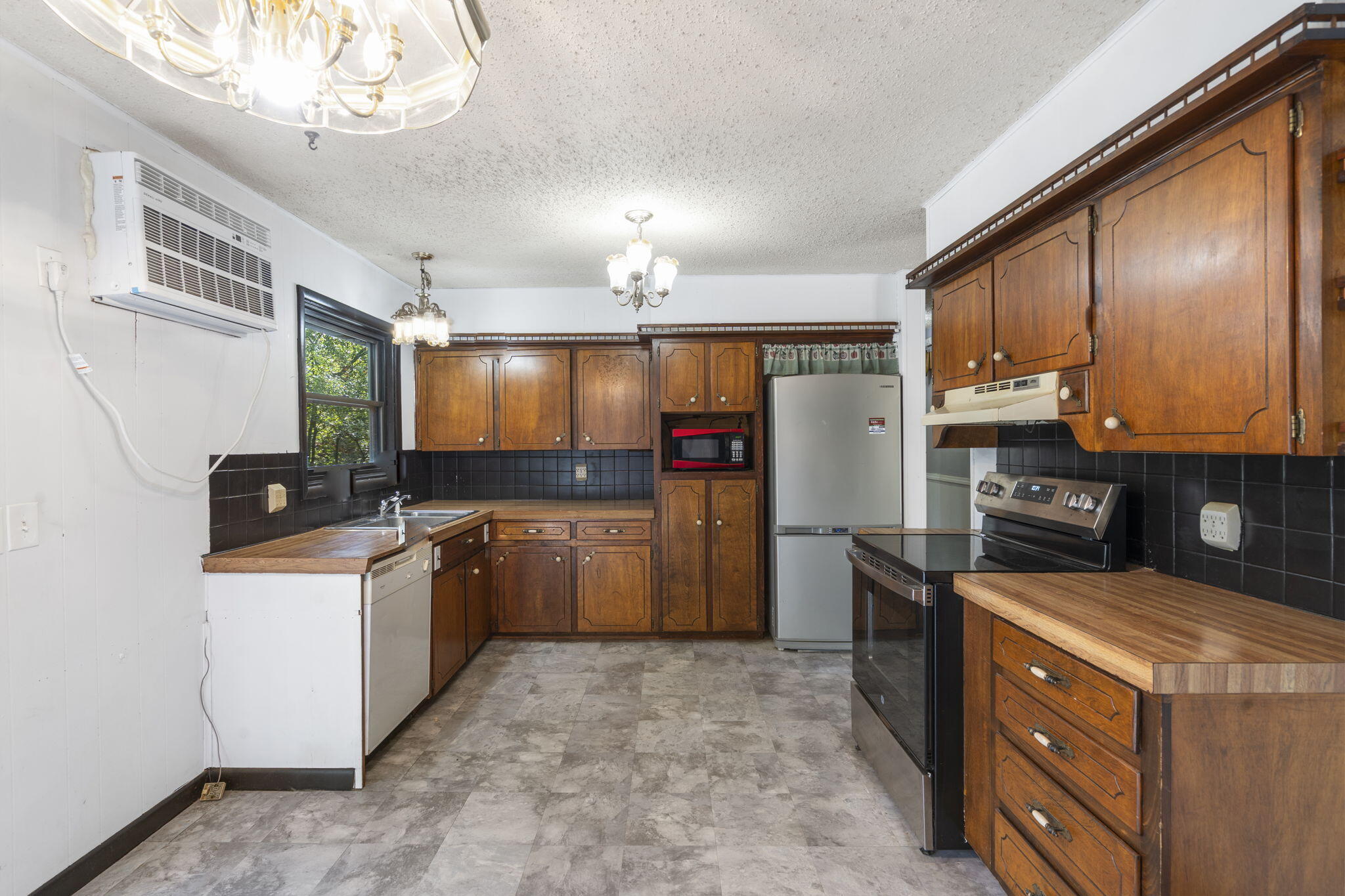 311 Hunter Avenue Property Photo 11