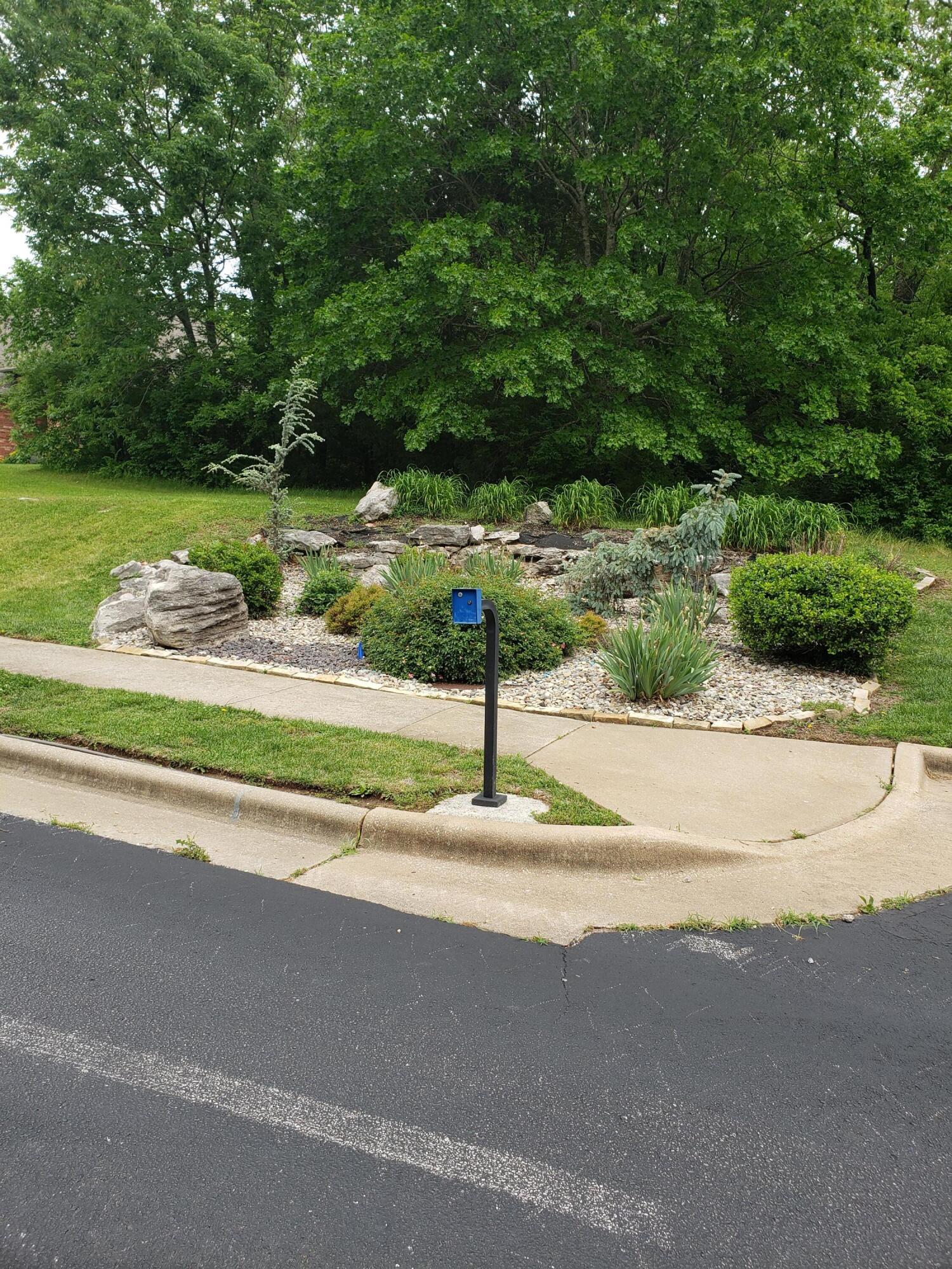 5396 South Woodfield Avenue Property Photo 3