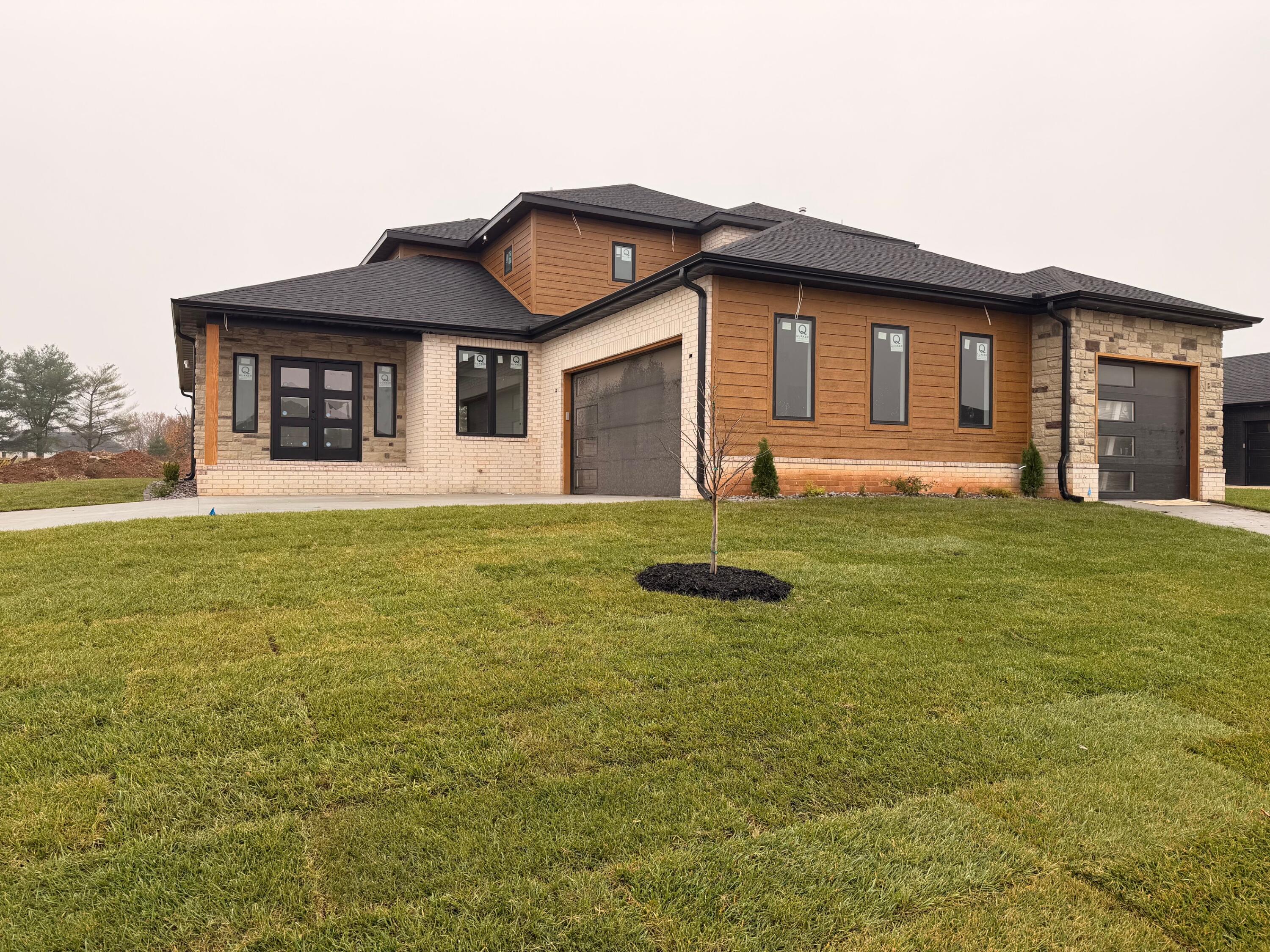 1772 East Cobblestone Drive Property Photo 1