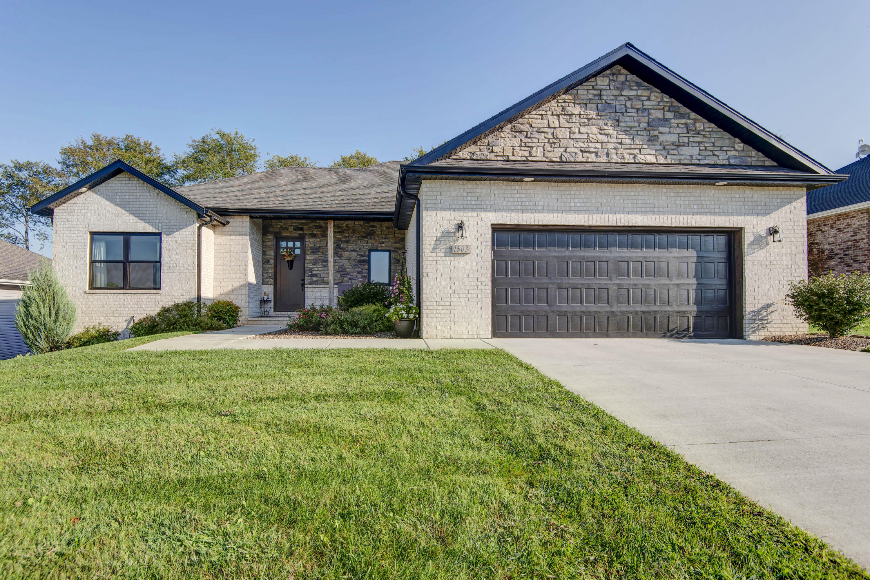 1503 West Ragweed Court Property Photo 1