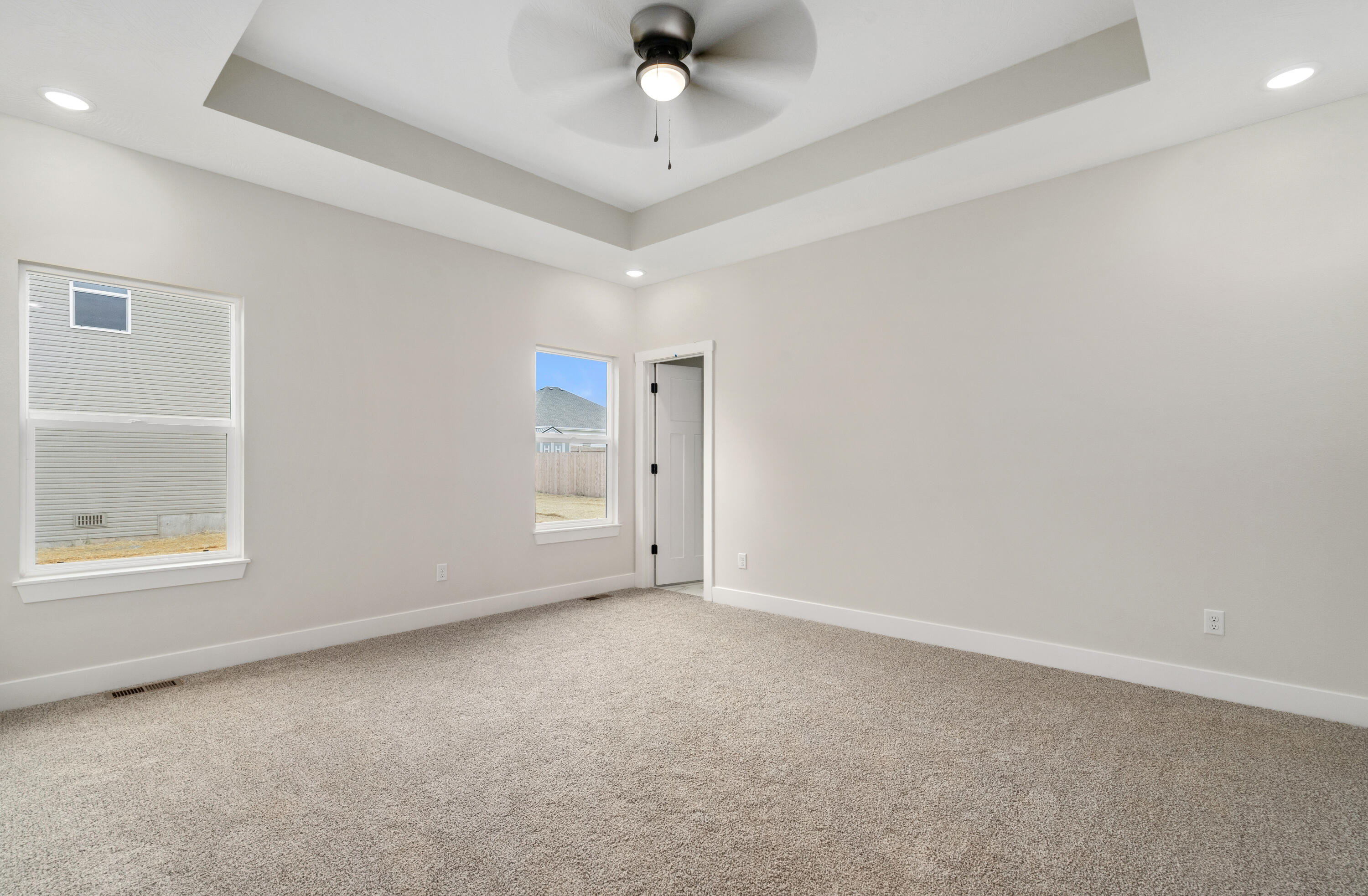196 East Clayton Lane Property Photo 17