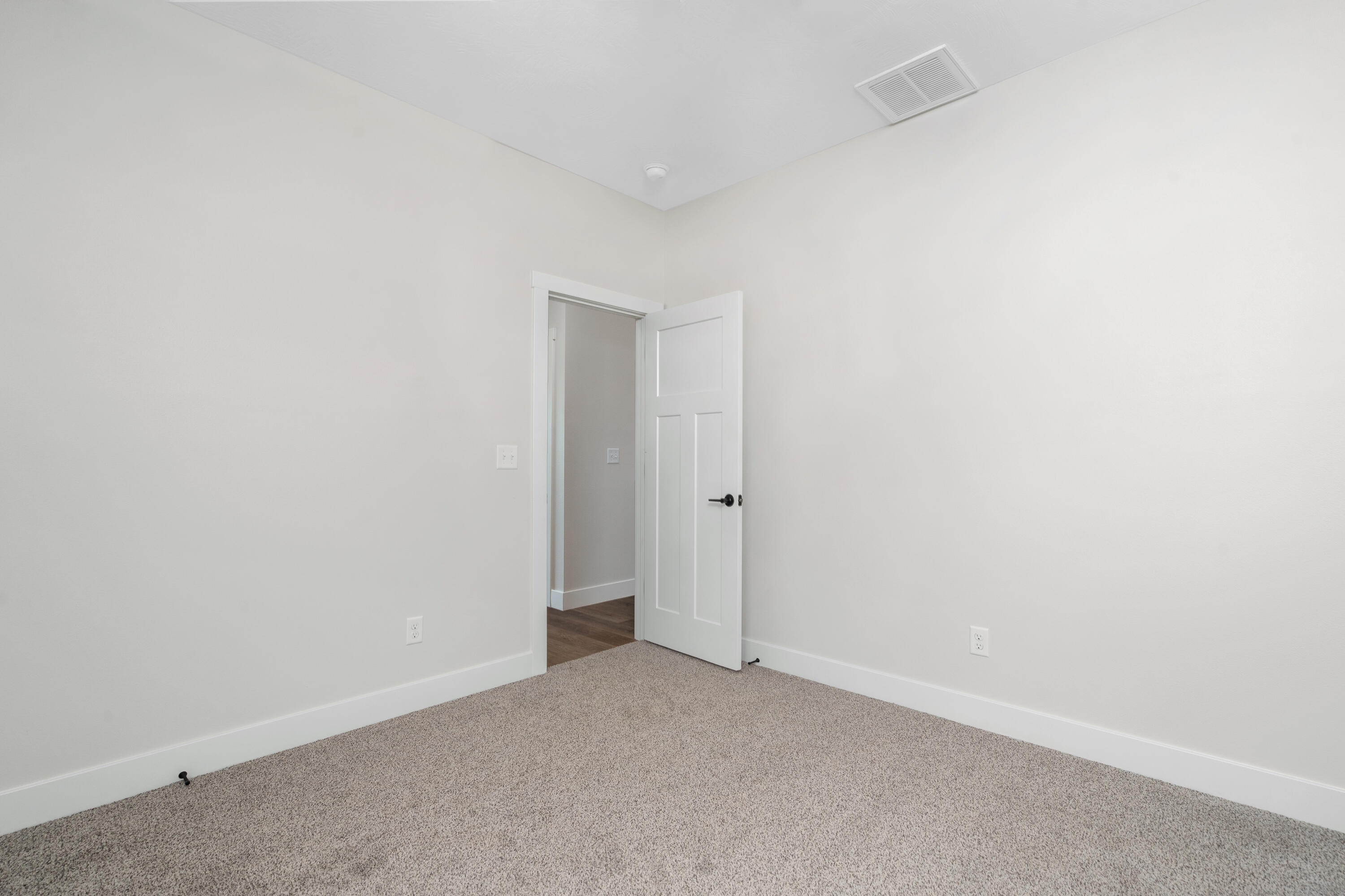 196 East Clayton Lane Property Photo 22