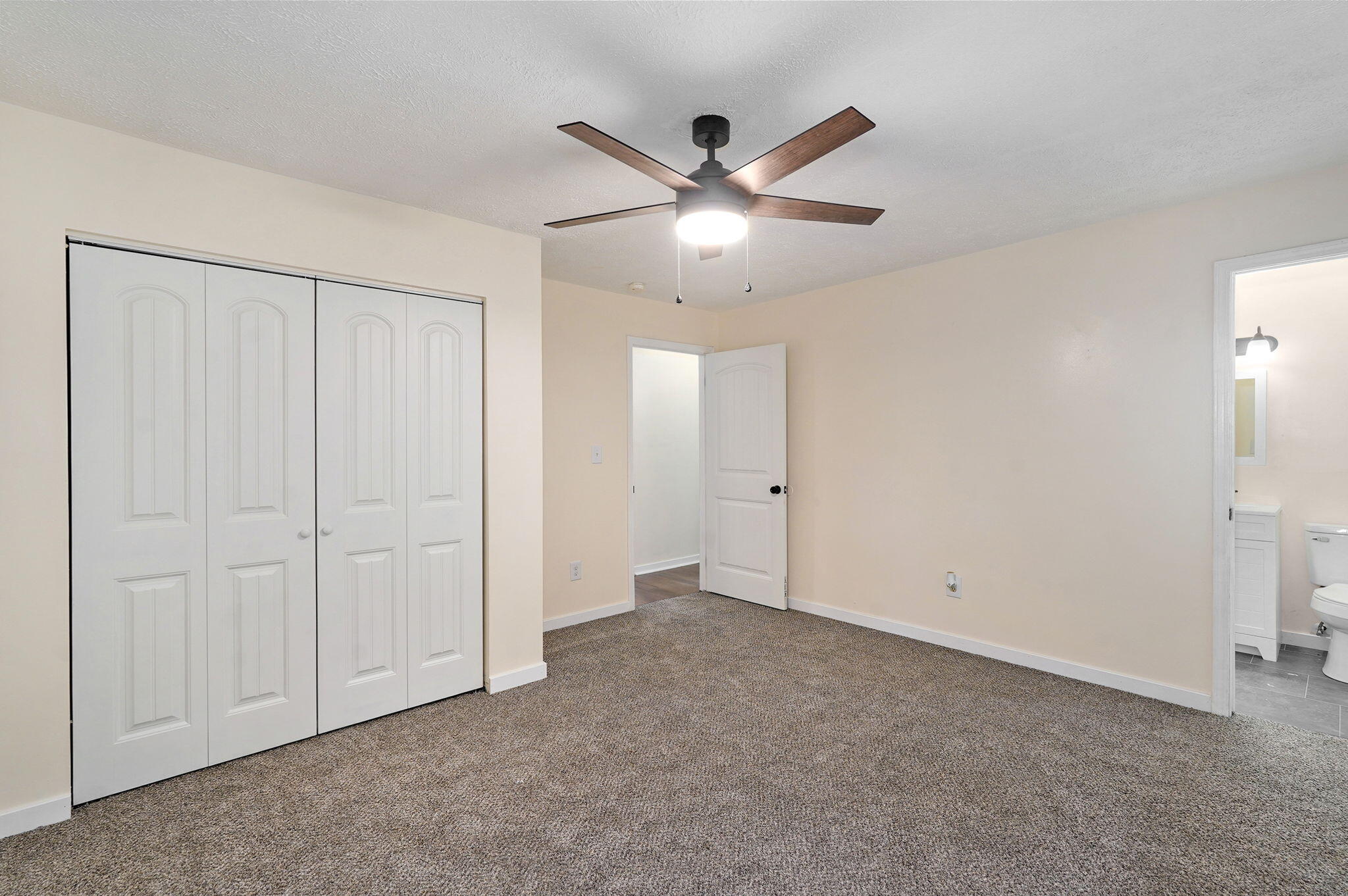 2460 South National Avenue Property Photo 14