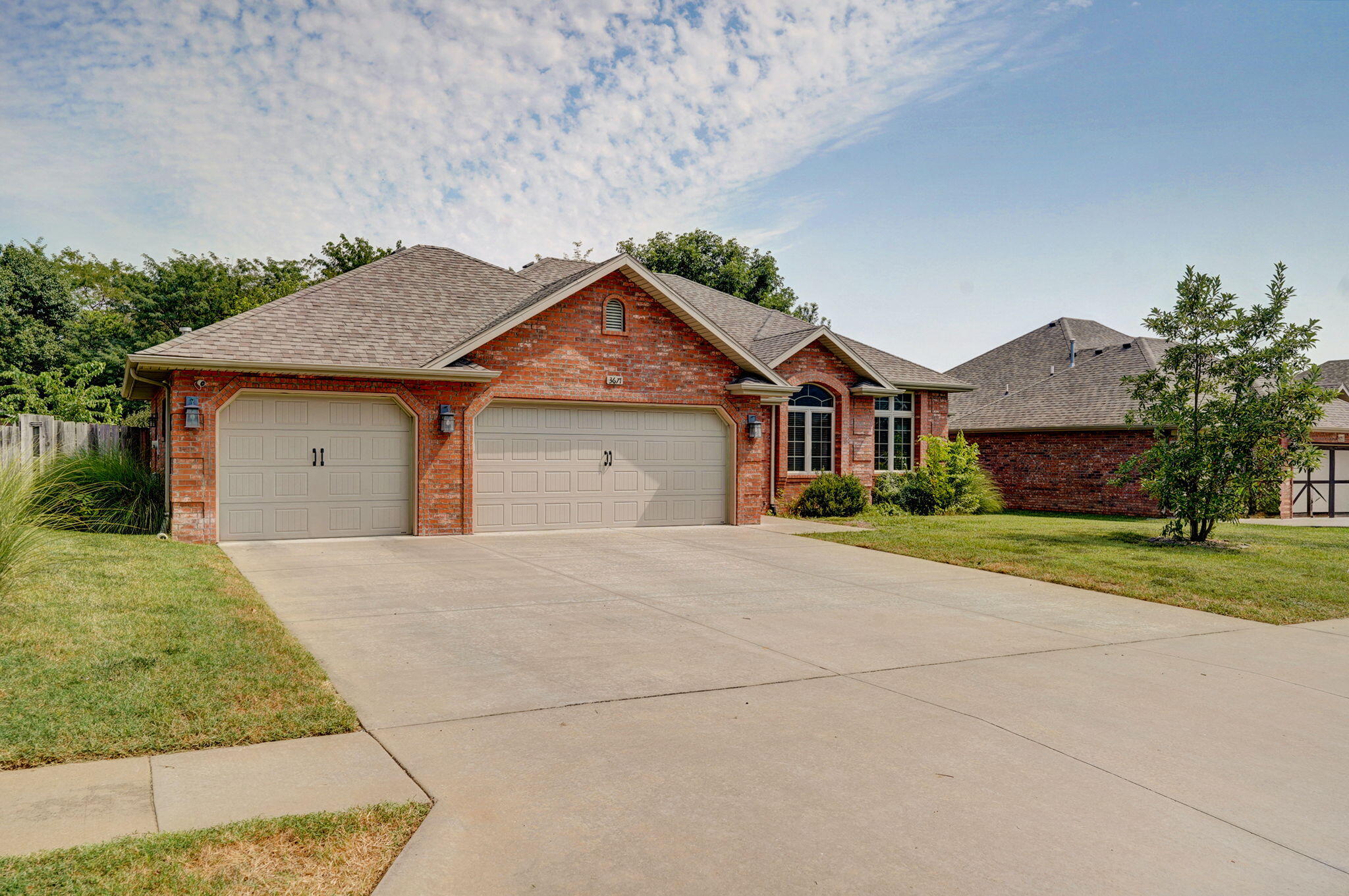 3671 West Broadmoor Street Property Photo 3