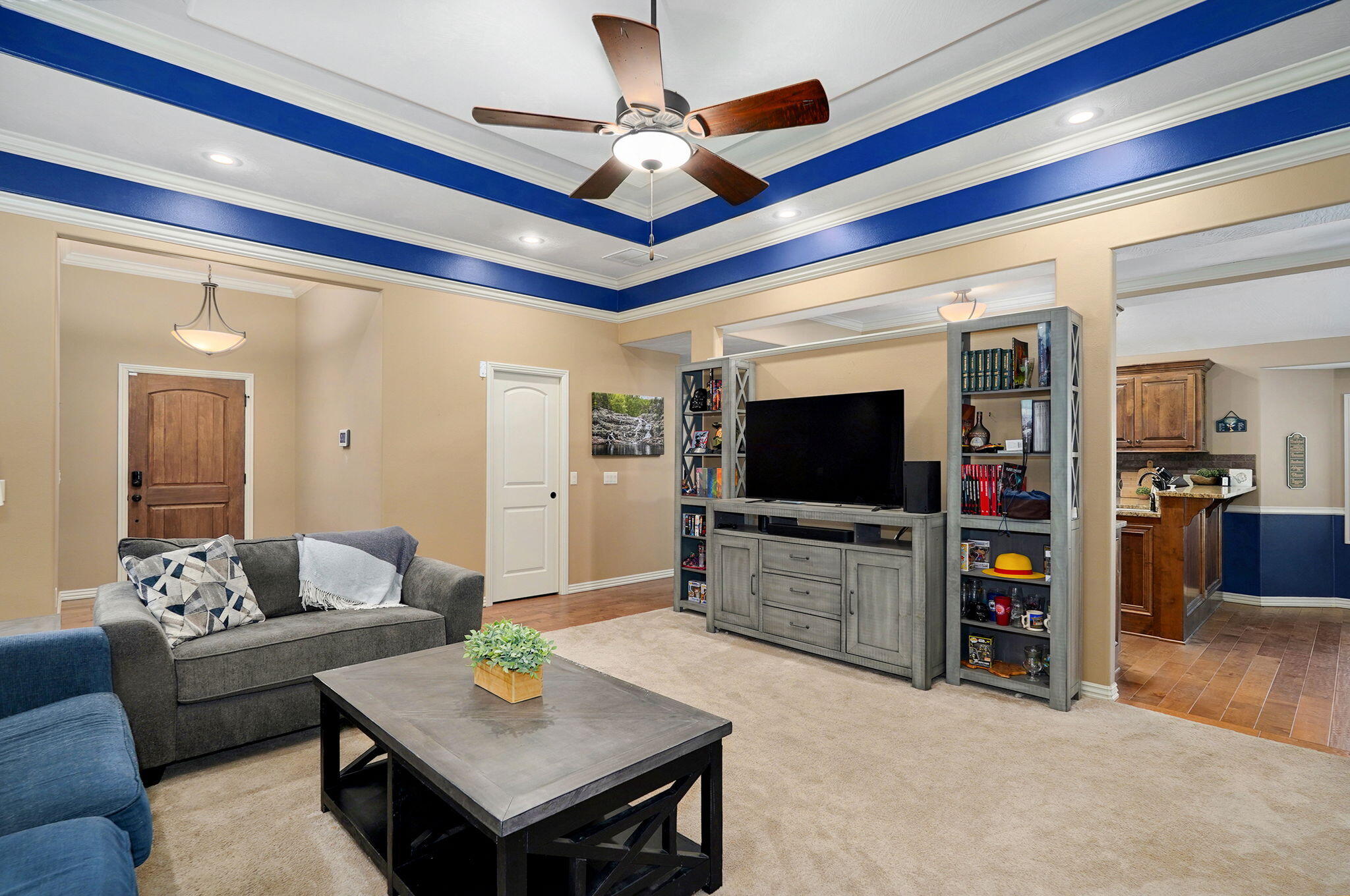 3671 West Broadmoor Street Property Photo 8