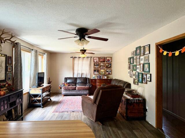 12528 County Road 610 Property Photo 6