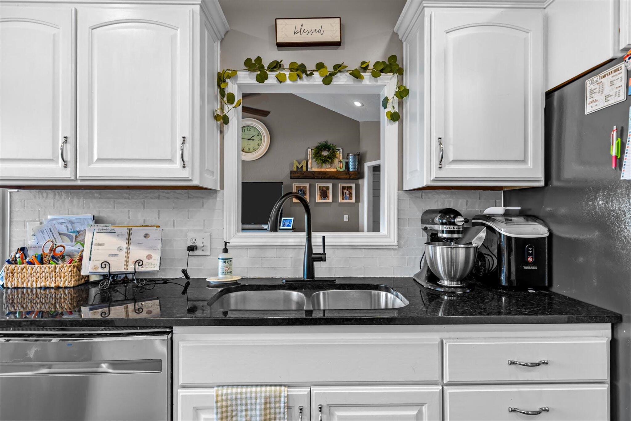 415 Coyote Ridge Drive Property Photo 7