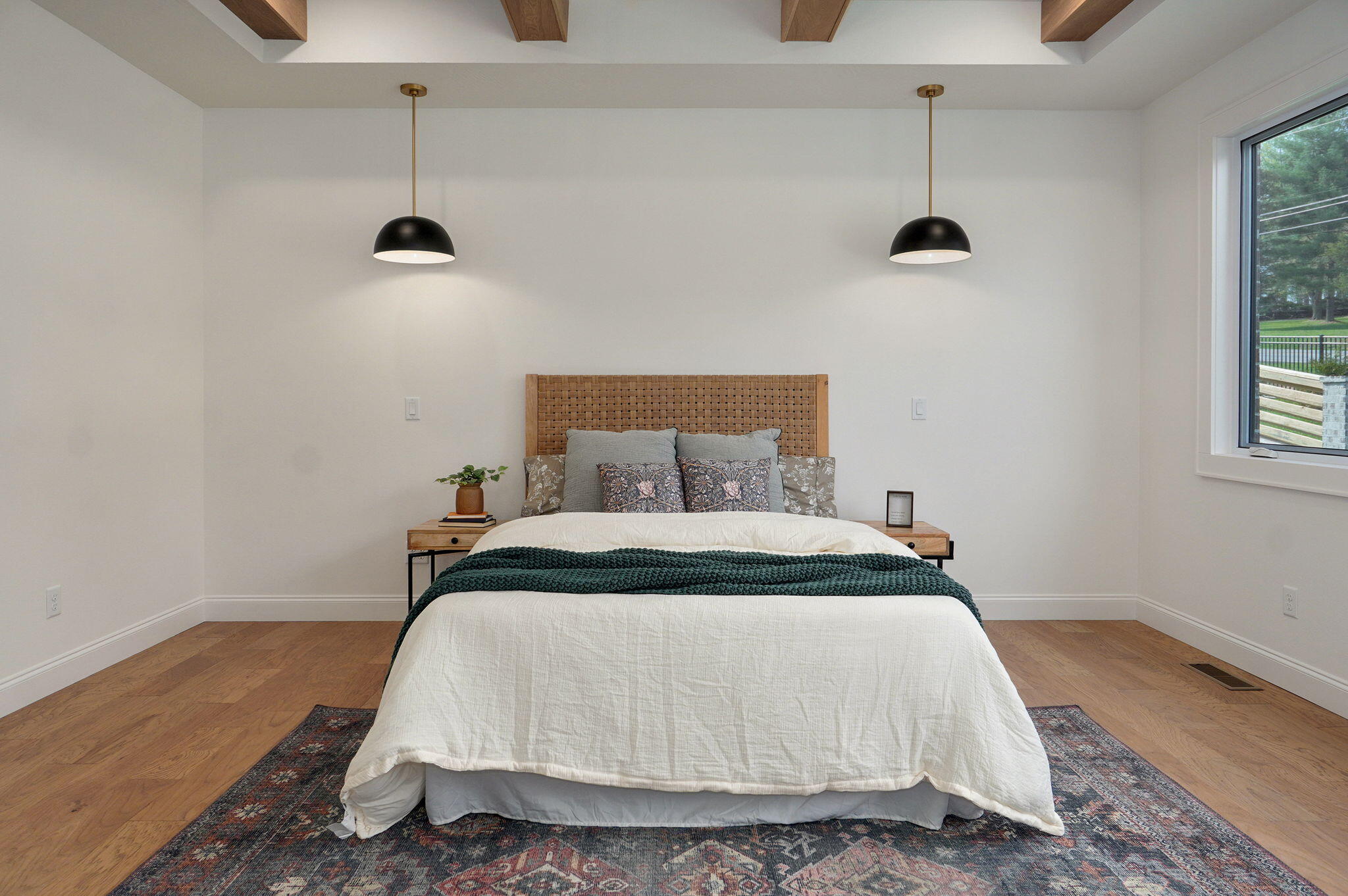 3945 East Woodhue Street Property Photo 21