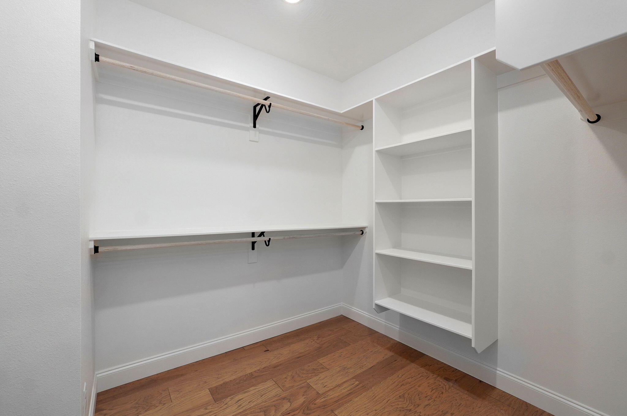 3945 East Woodhue Street Property Photo 27