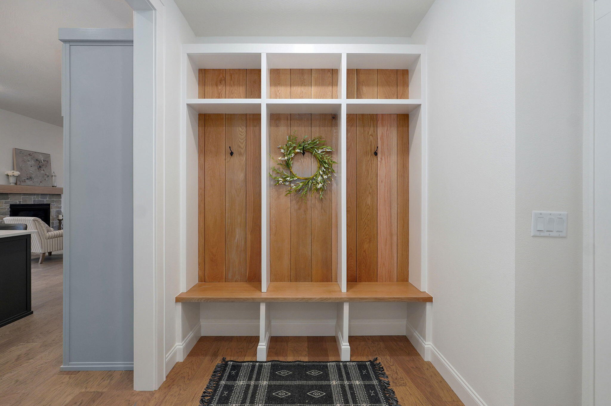 3945 East Woodhue Street Property Photo 29