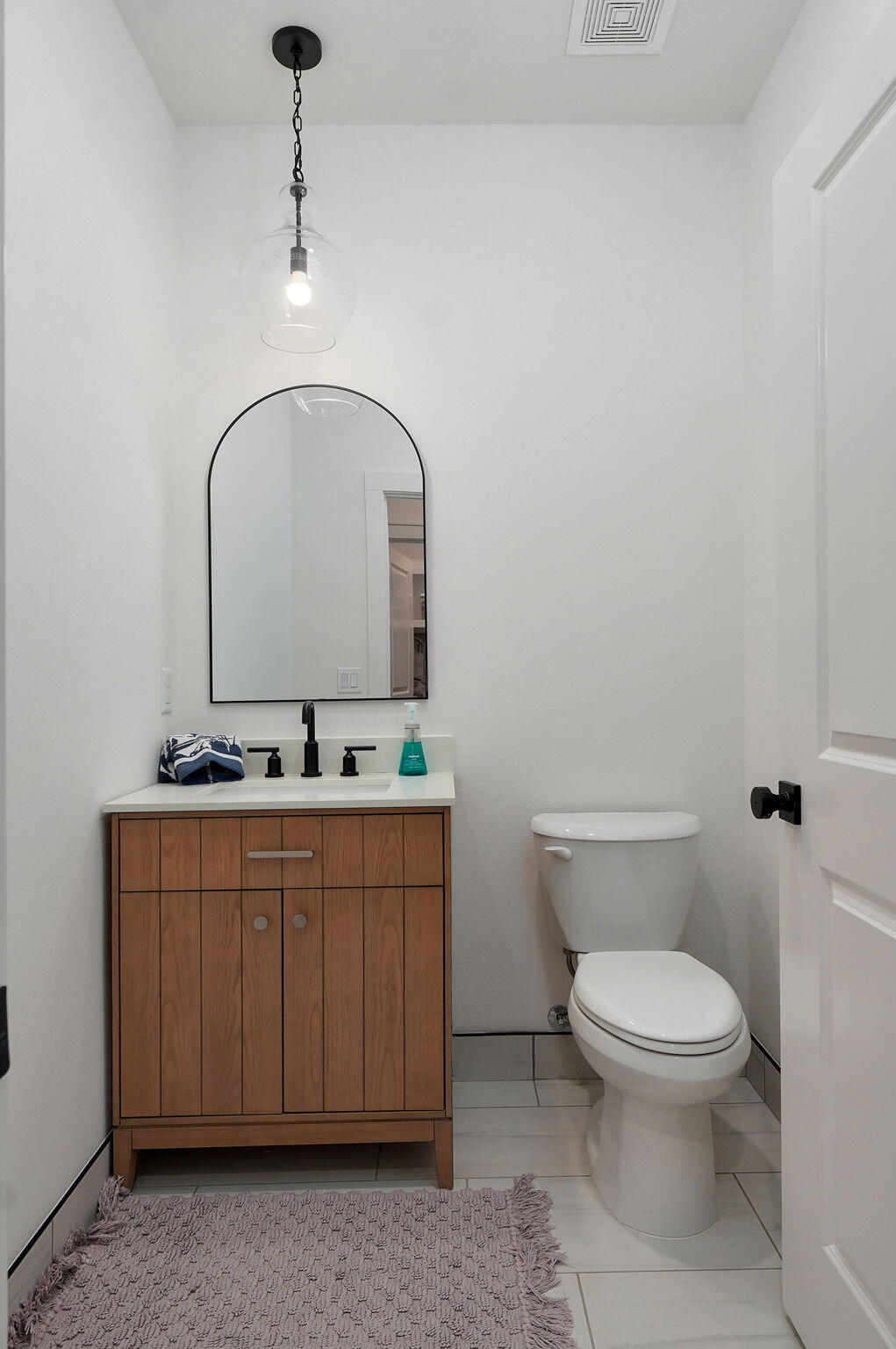 3945 East Woodhue Street Property Photo 31