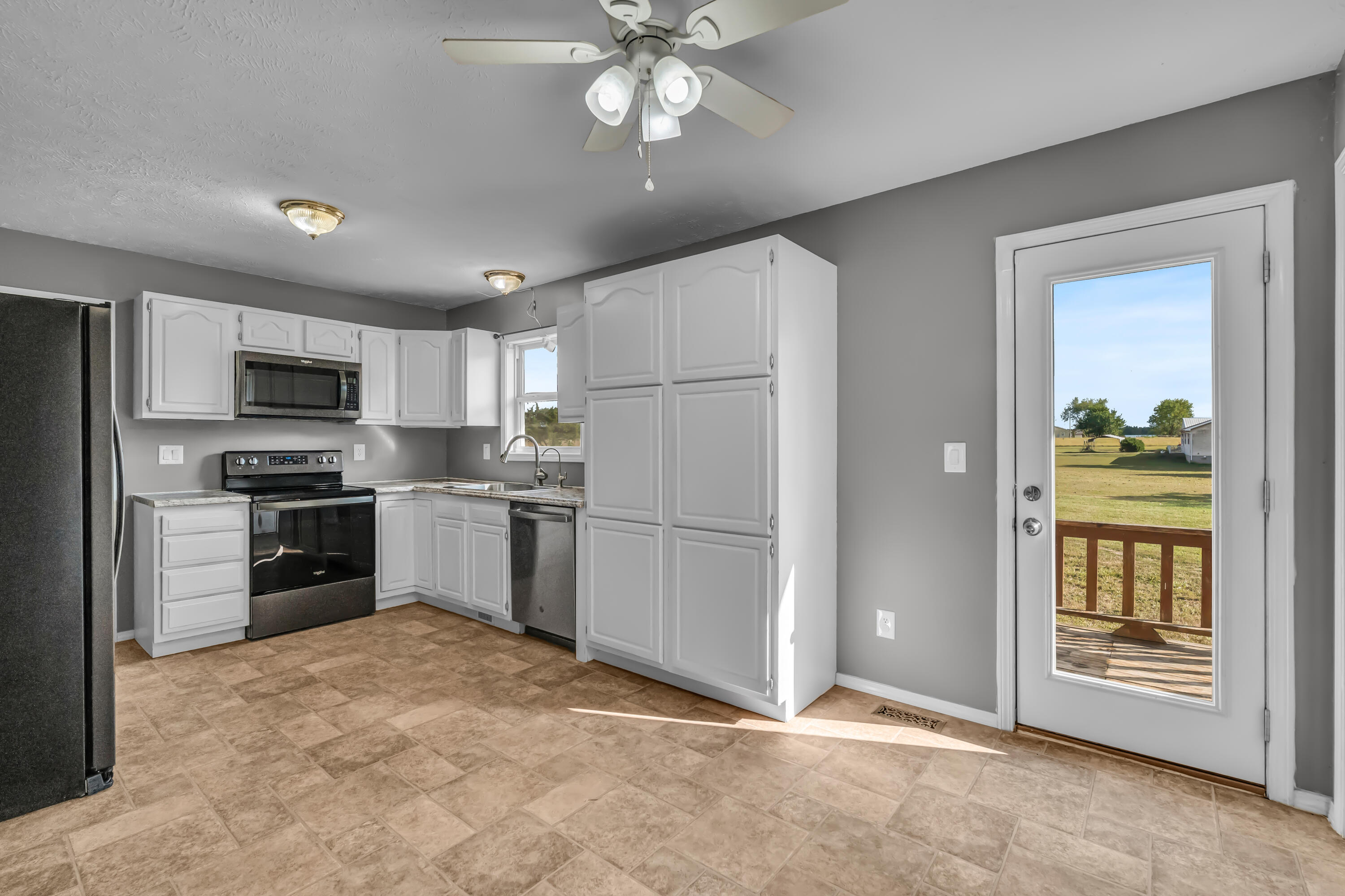 4388 Private Road 6314 Property Photo 5