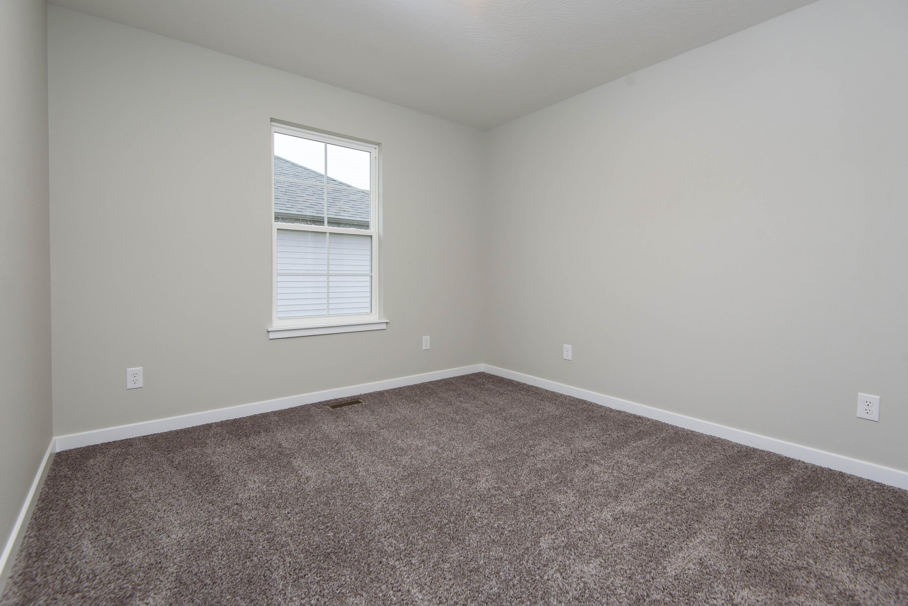 510 Spring Meadow Drive Property Photo 14