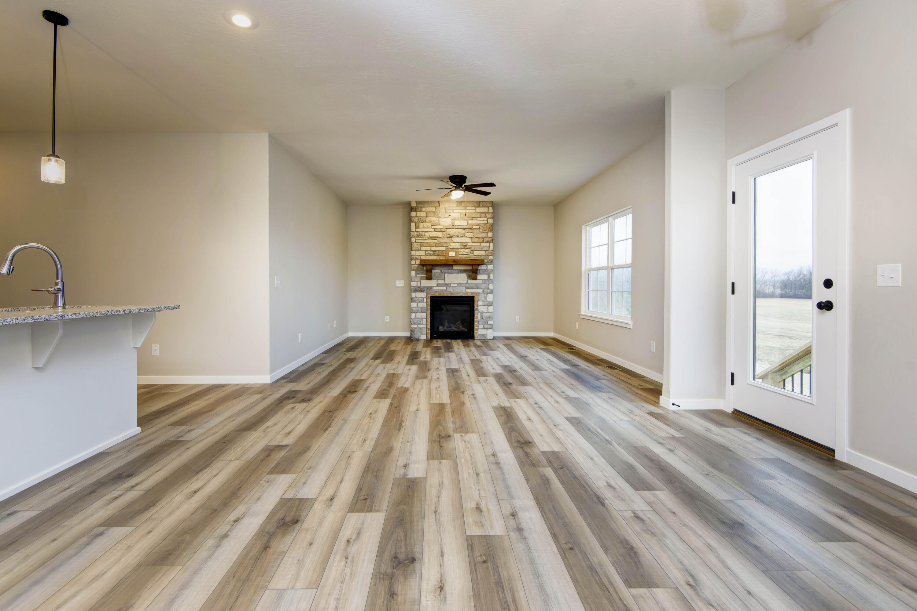 510 Spring Meadow Drive Property Photo 16