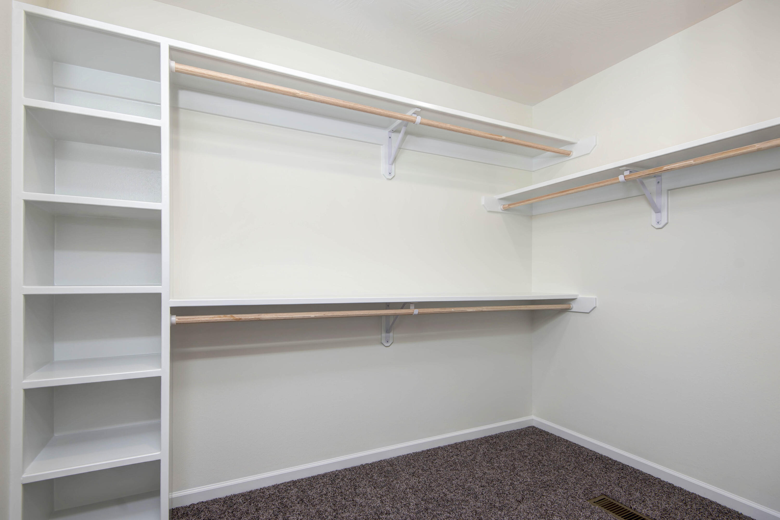 510 Spring Meadow Drive Property Photo 27