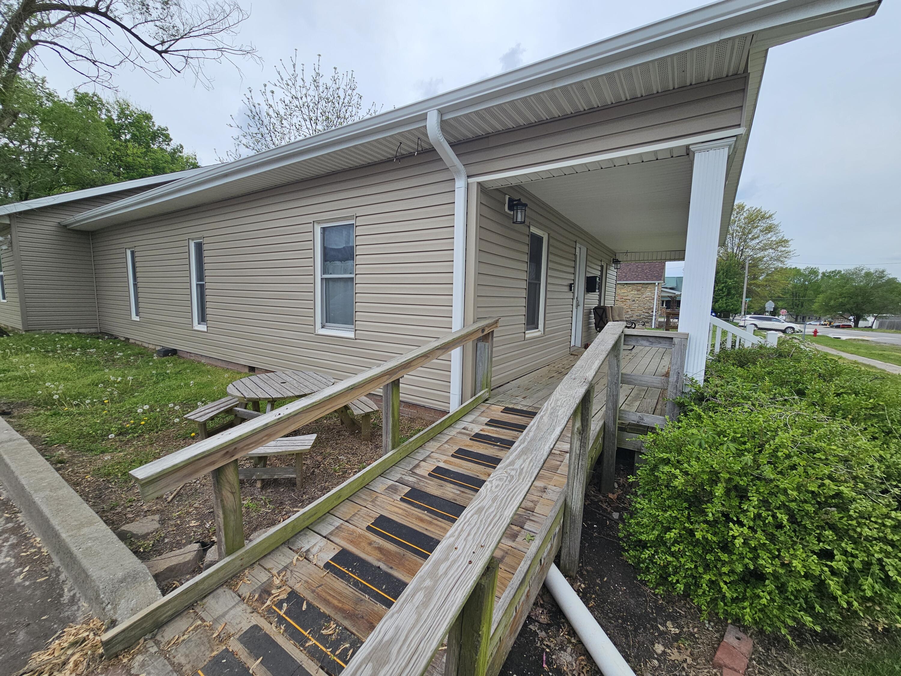 308 West Church Street Property Photo 30