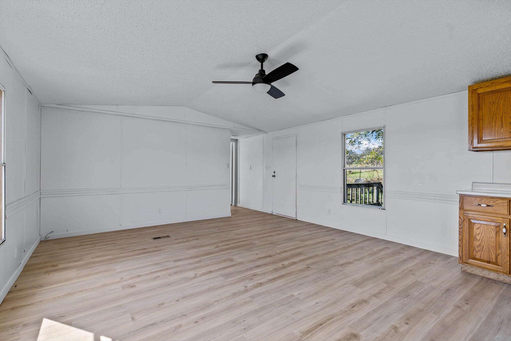 1494 County Road 2690 Property Photo 8