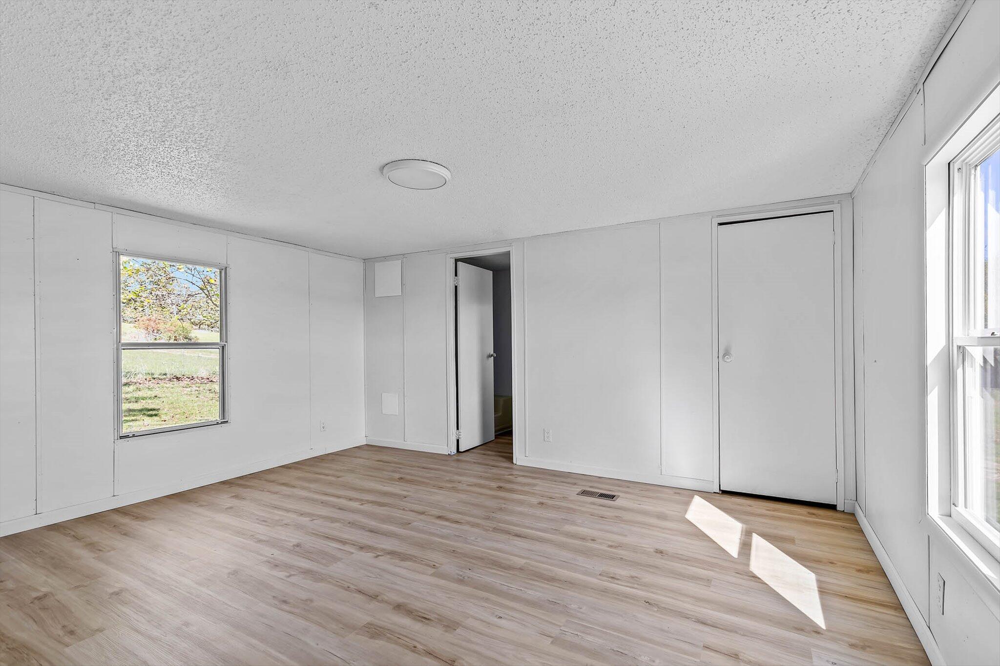 1494 County Road 2690 Property Photo 12