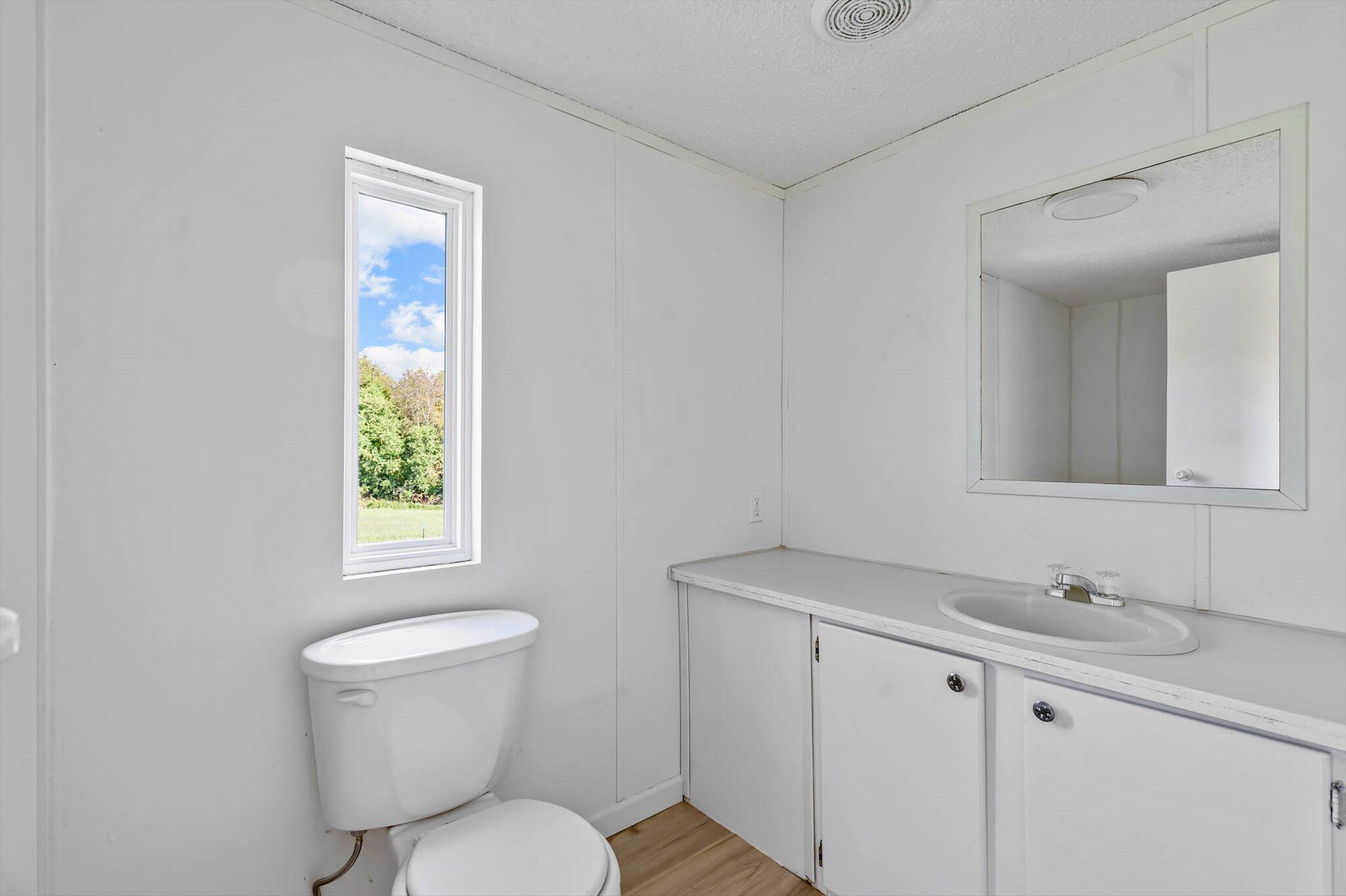 1494 County Road 2690 Property Photo 14