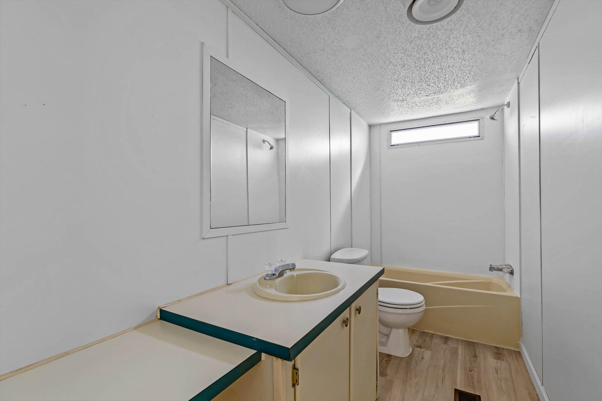 1494 County Road 2690 Property Photo 16