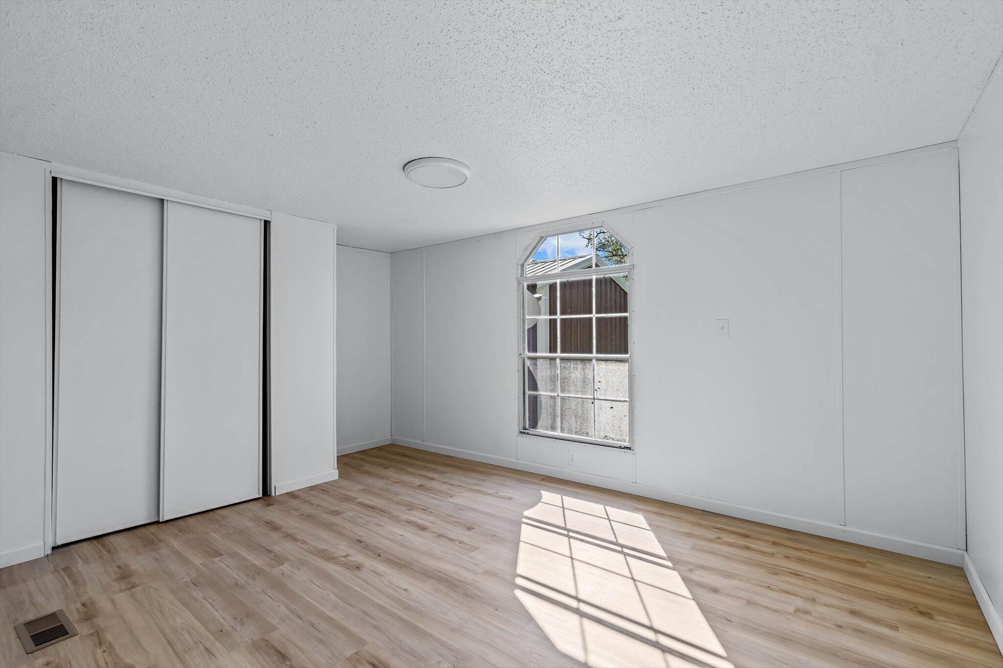 1494 County Road 2690 Property Photo 17