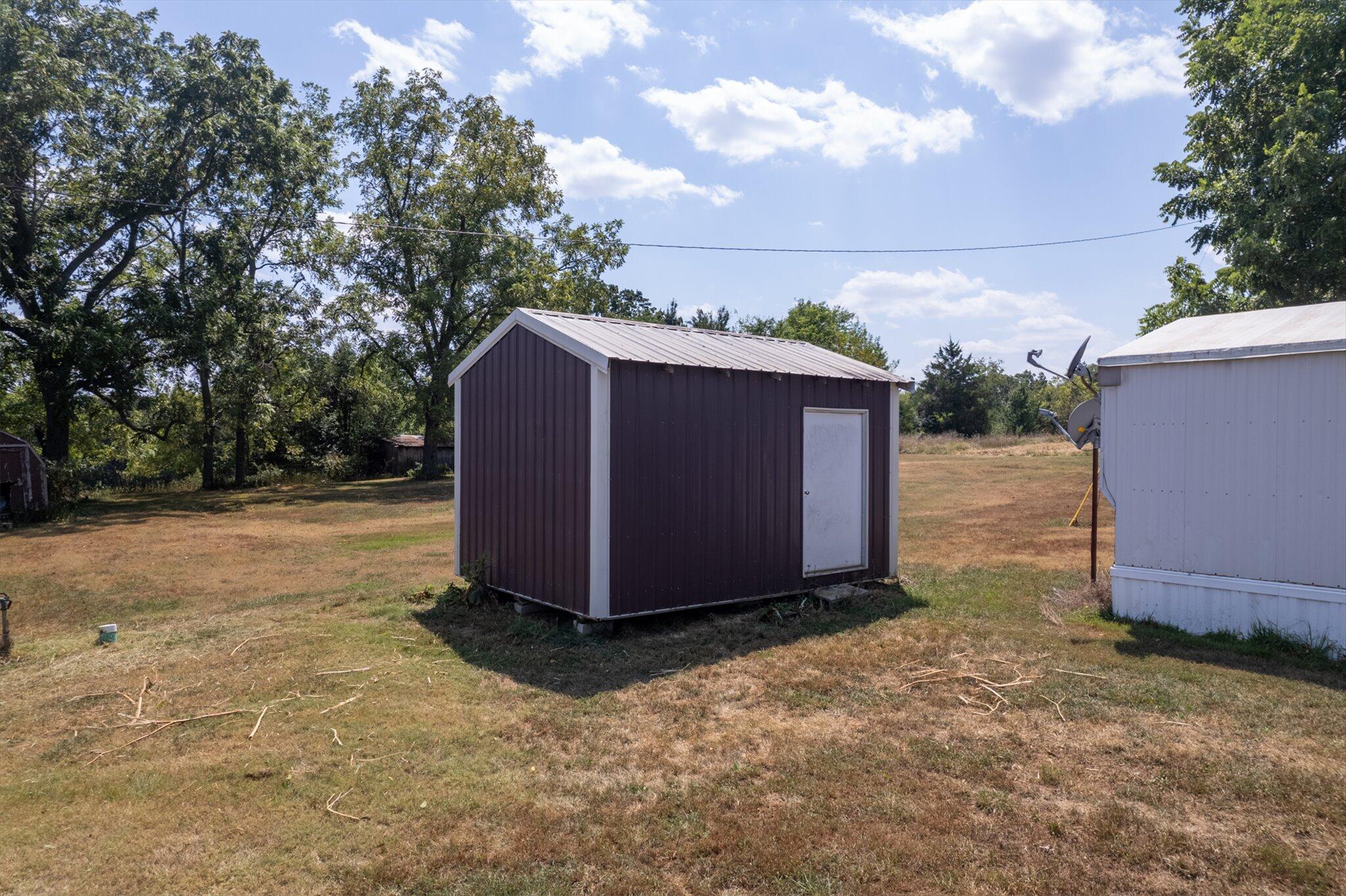 1494 County Road 2690 Property Photo 19