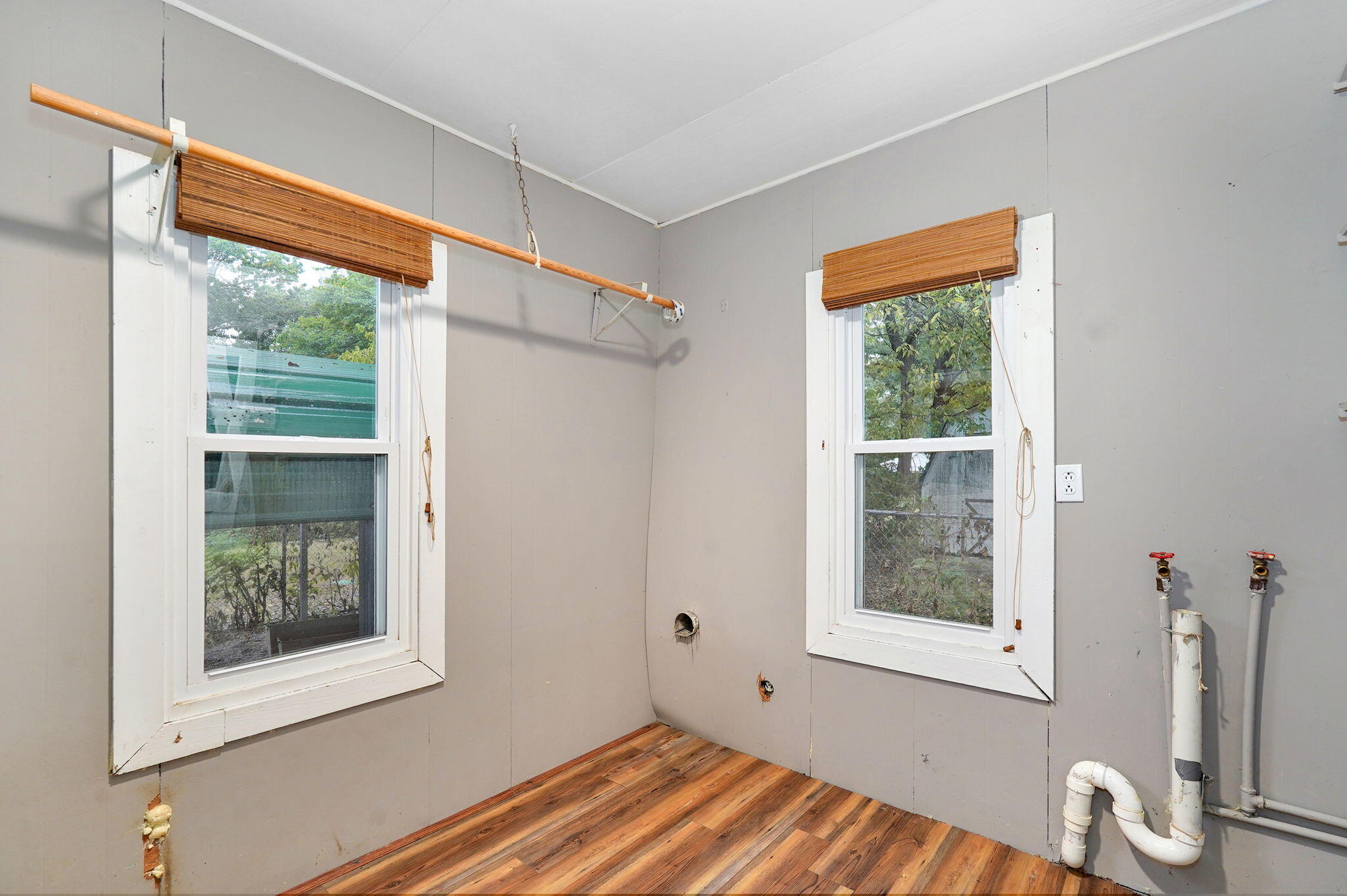 1642 West Inman Road Property Photo 10