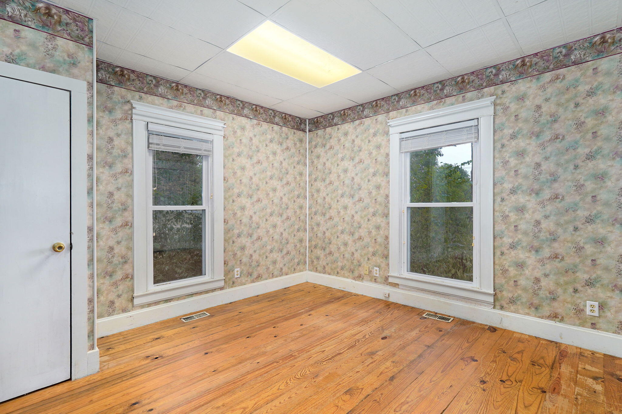 1642 West Inman Road Property Photo 15