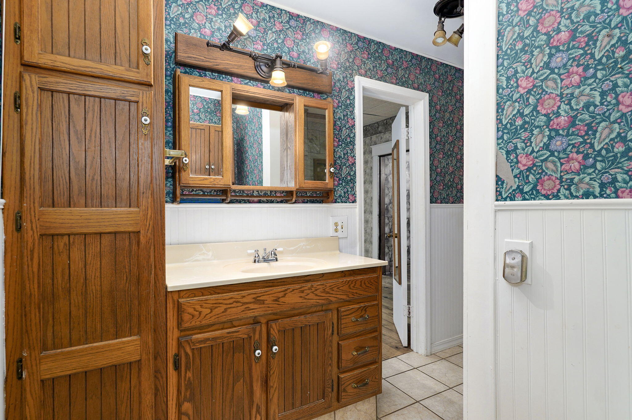 1642 West Inman Road Property Photo 16