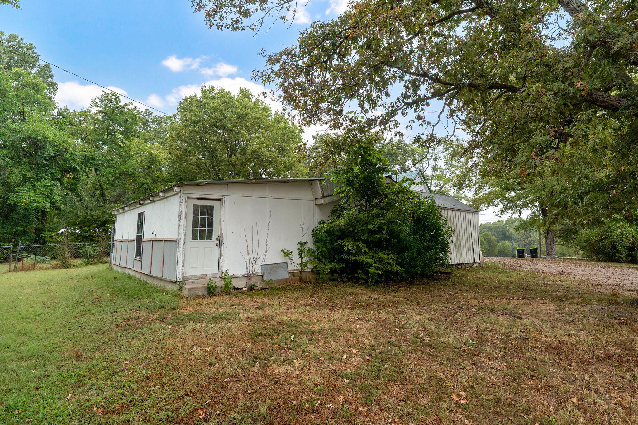 1642 West Inman Road Property Photo 51